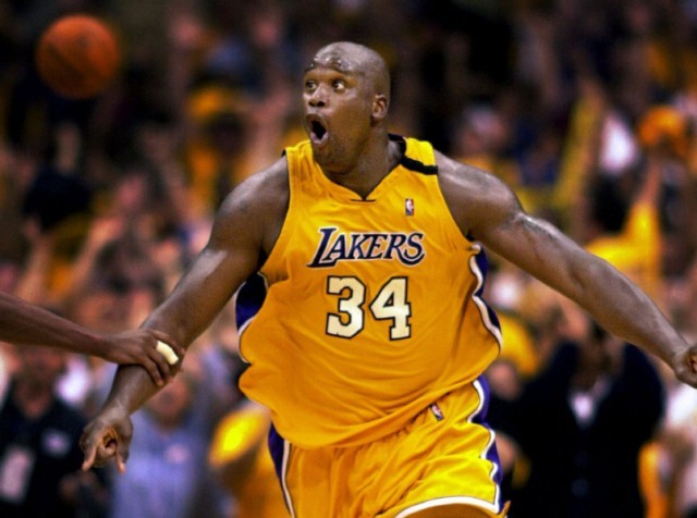 This Day In Lakers History Kobe Bryant Lob To Shaquille Oneal Against