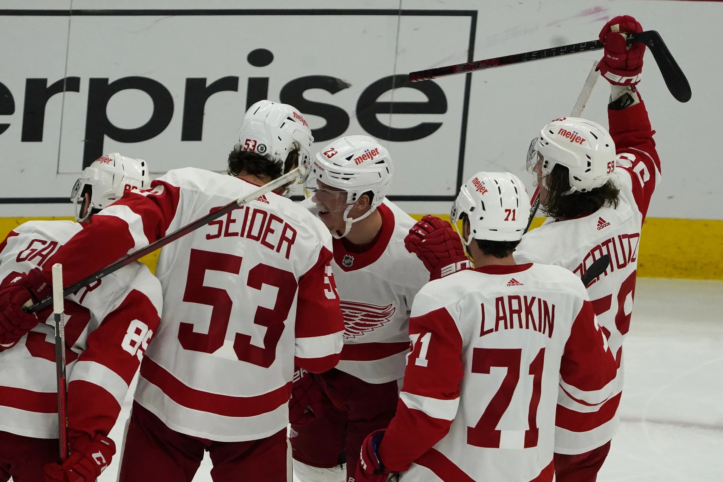 Red Wings Capitals Game Day Updates, Lines, Keys to the Game