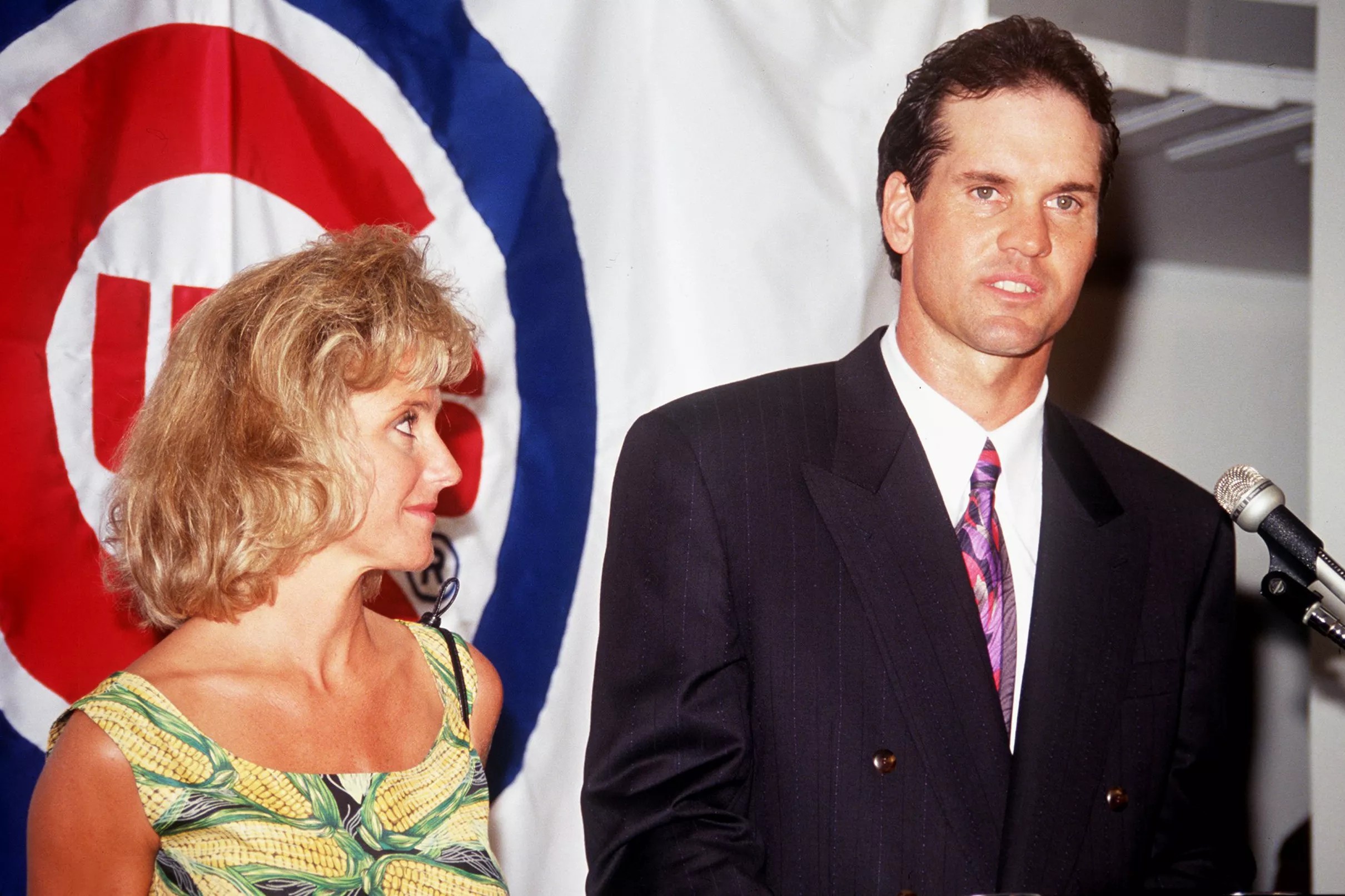 Today in Cubs history: Ryne Sandberg's first retirement
