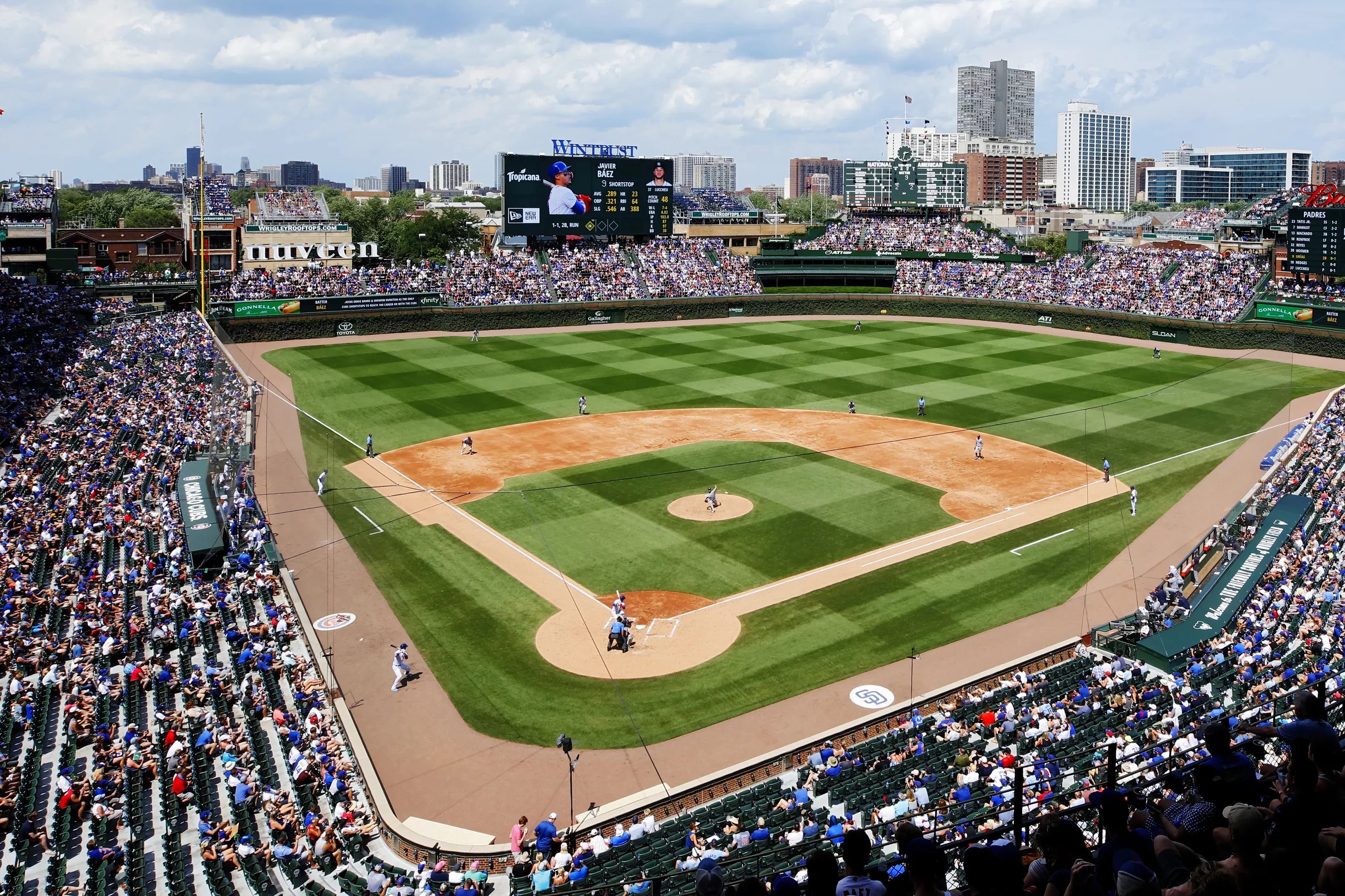 Cubs, White Sox will receive permission for fans in April, per report
