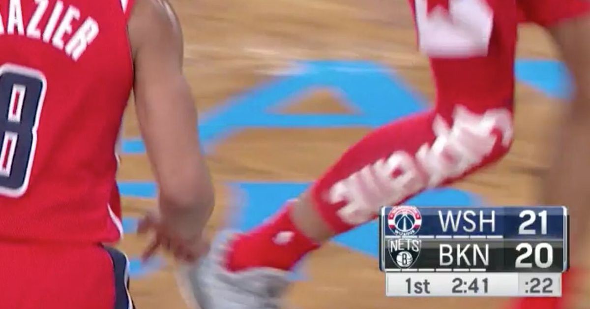 kelly oubre jr supreme sleeve