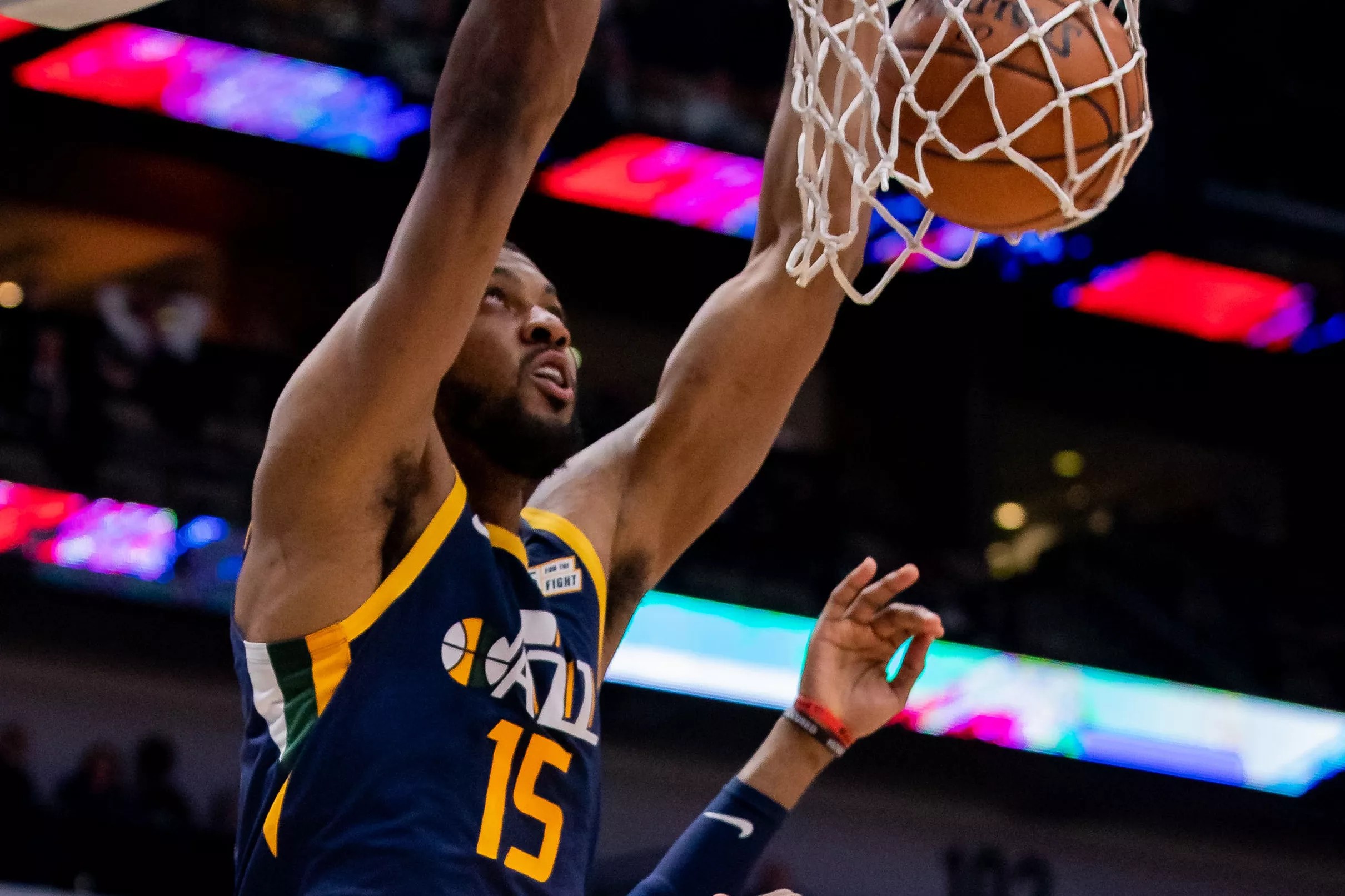 Utah Jazz trade Derrick Favors to New Orleans Pelicans 