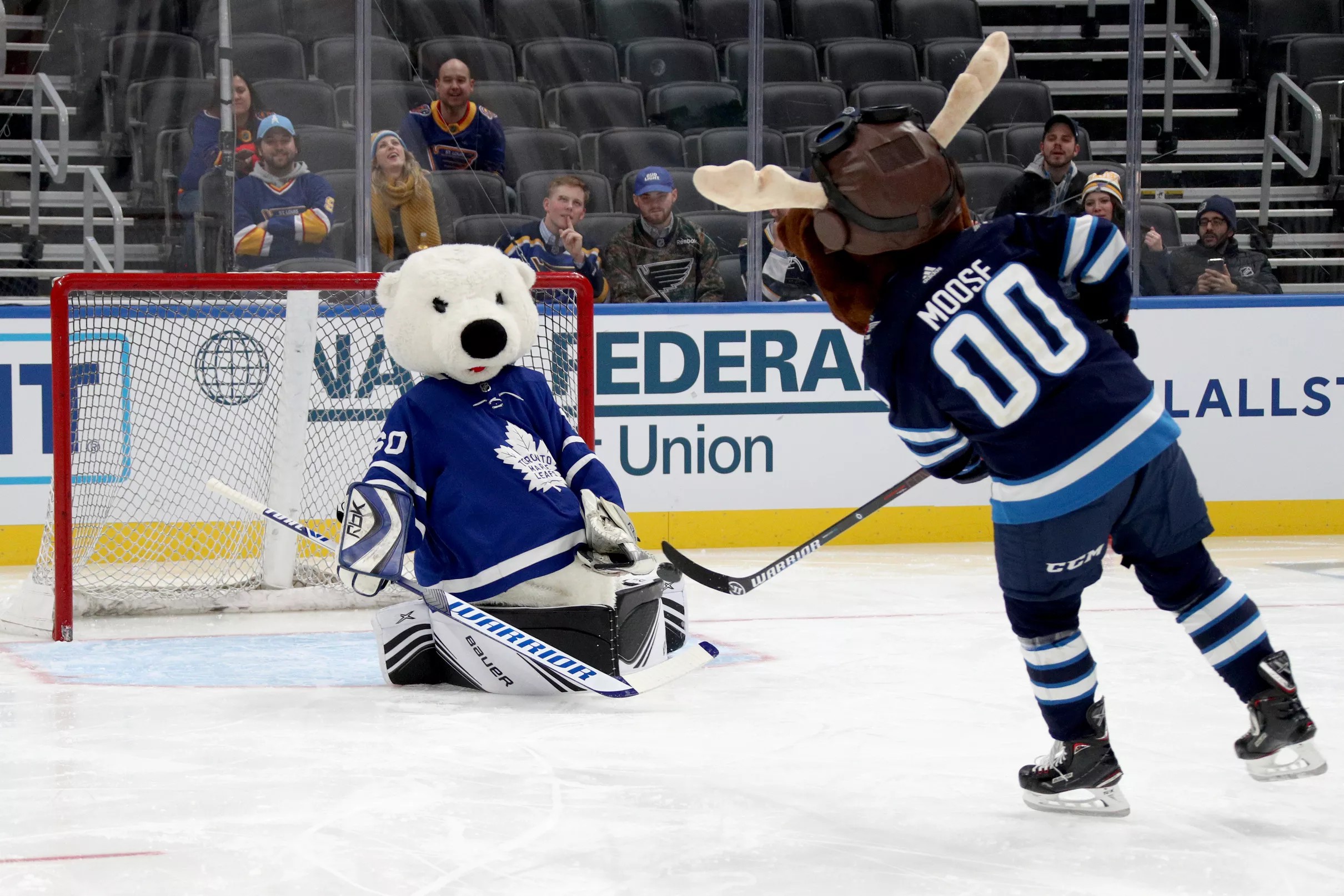 Recap: Toronto Maple Leafs dominate then hang on to win 3-1 