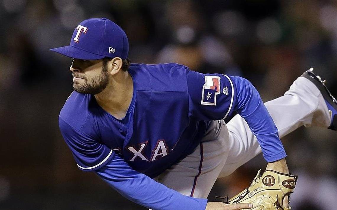 Rangers drop in wildcard standings after loss to A’s