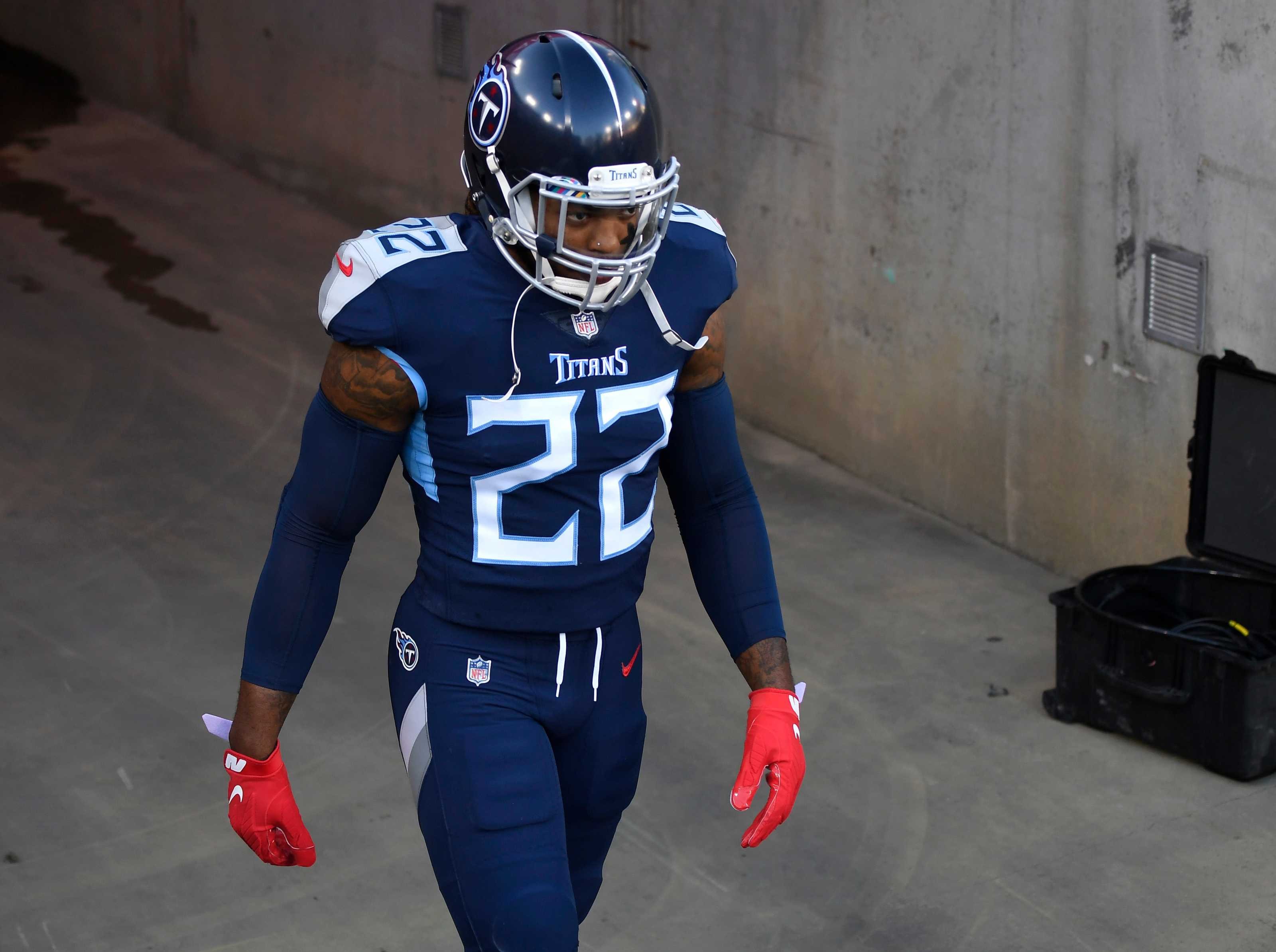 Highlight reel The best Derrick Henry stiff arms so far (video)