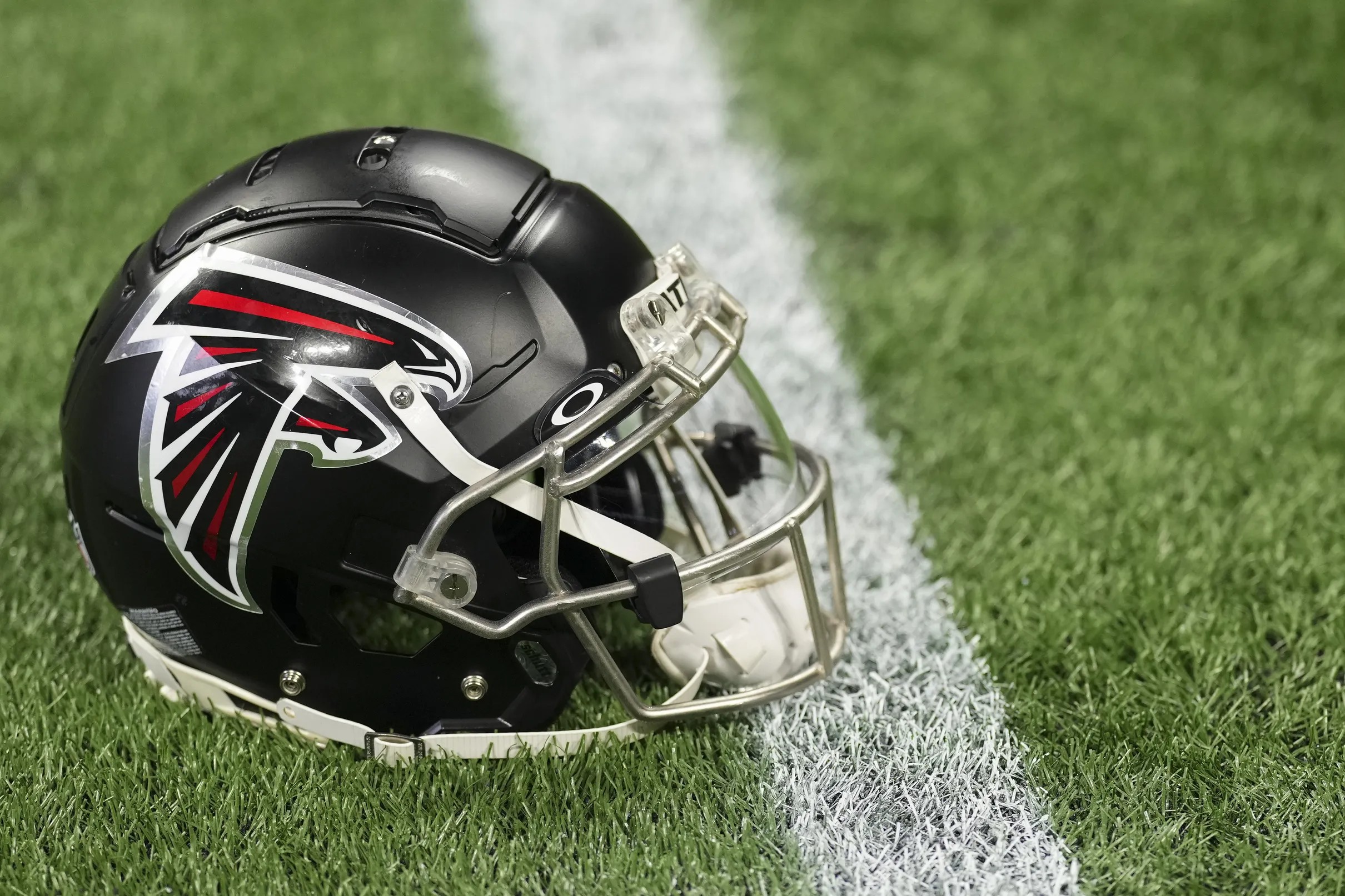 Titans hire Falcons scouting director Anthony Robinson as assistant general manager