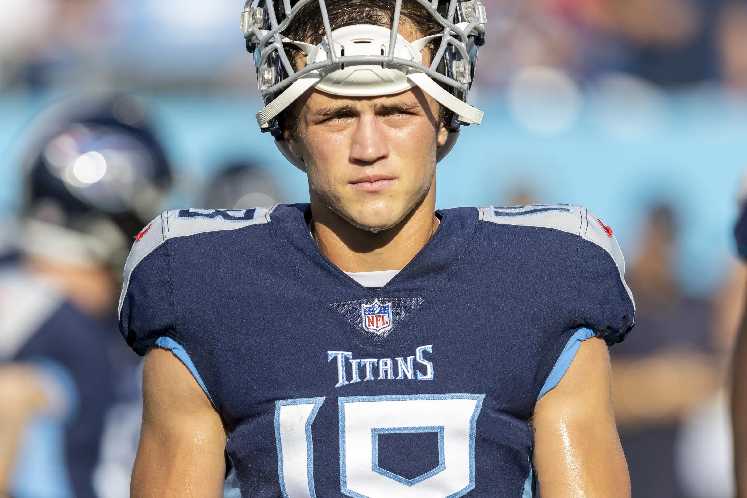 Tennessee Titans designate WR Kyle Philips for return from IR, waive 2 from  roster