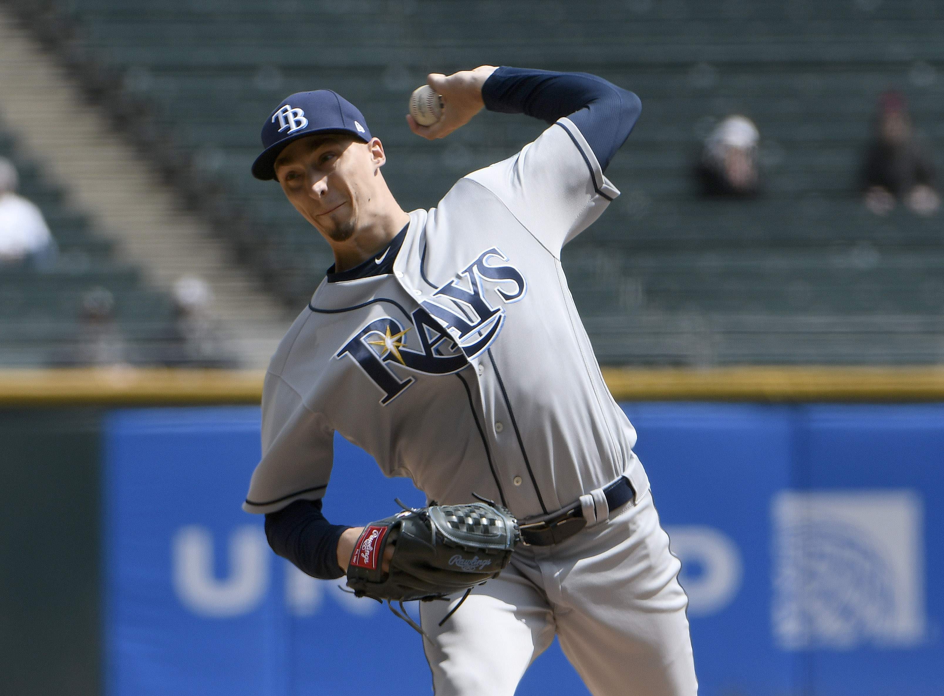 Snell leads the way as Rays hang on to make it two in a row