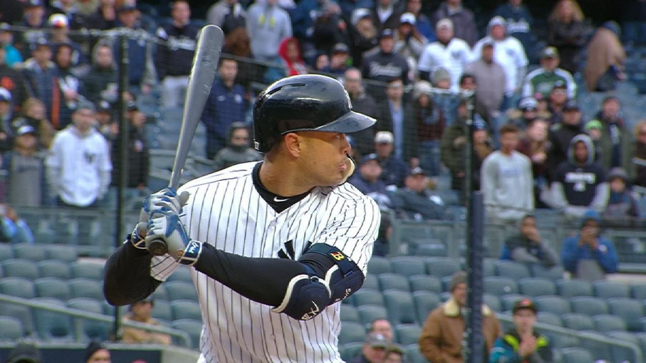 Kiermaier sits with bone bruise in foot