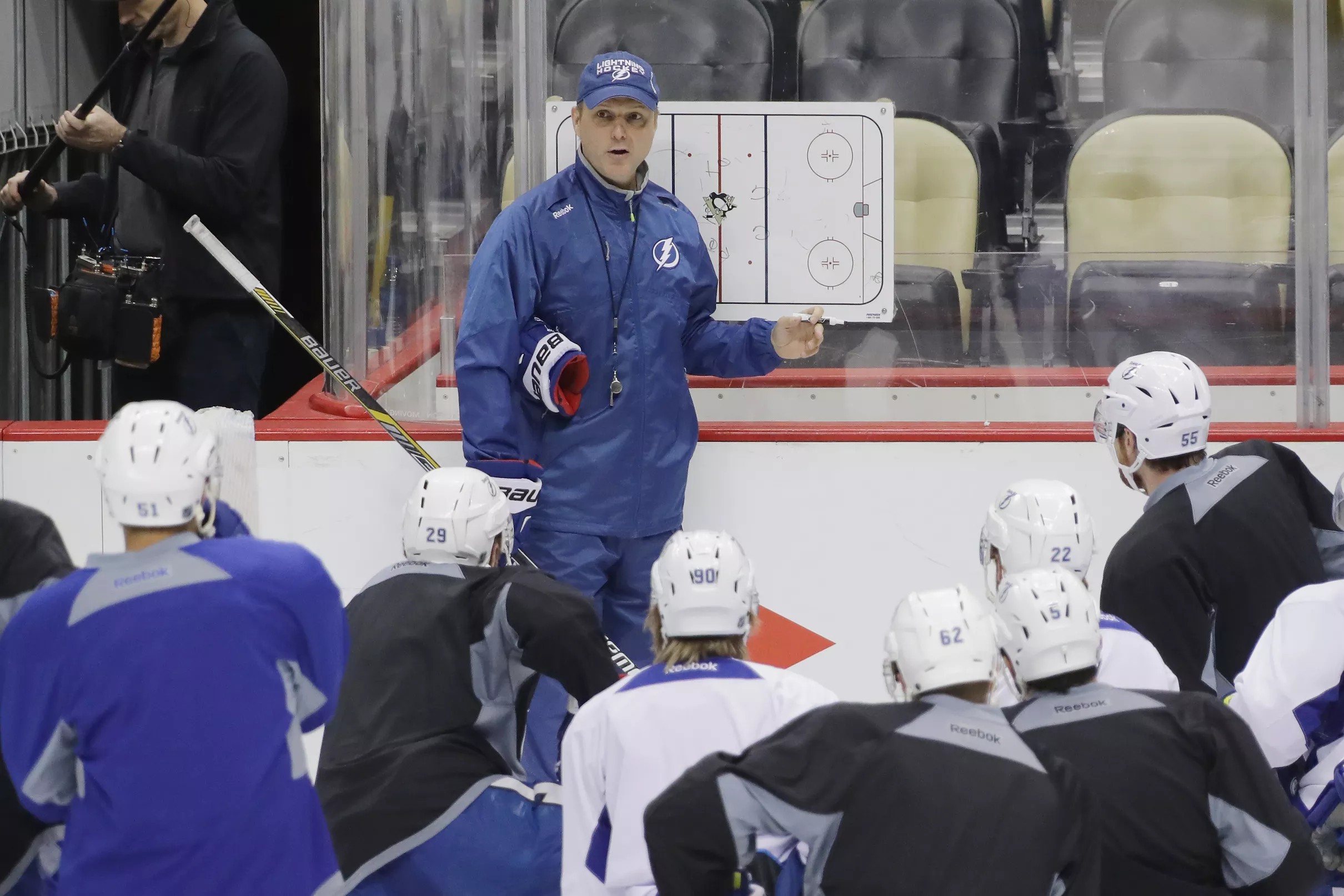 Quick Strikes The search for the Tampa Bay Lightning’s coaching staff