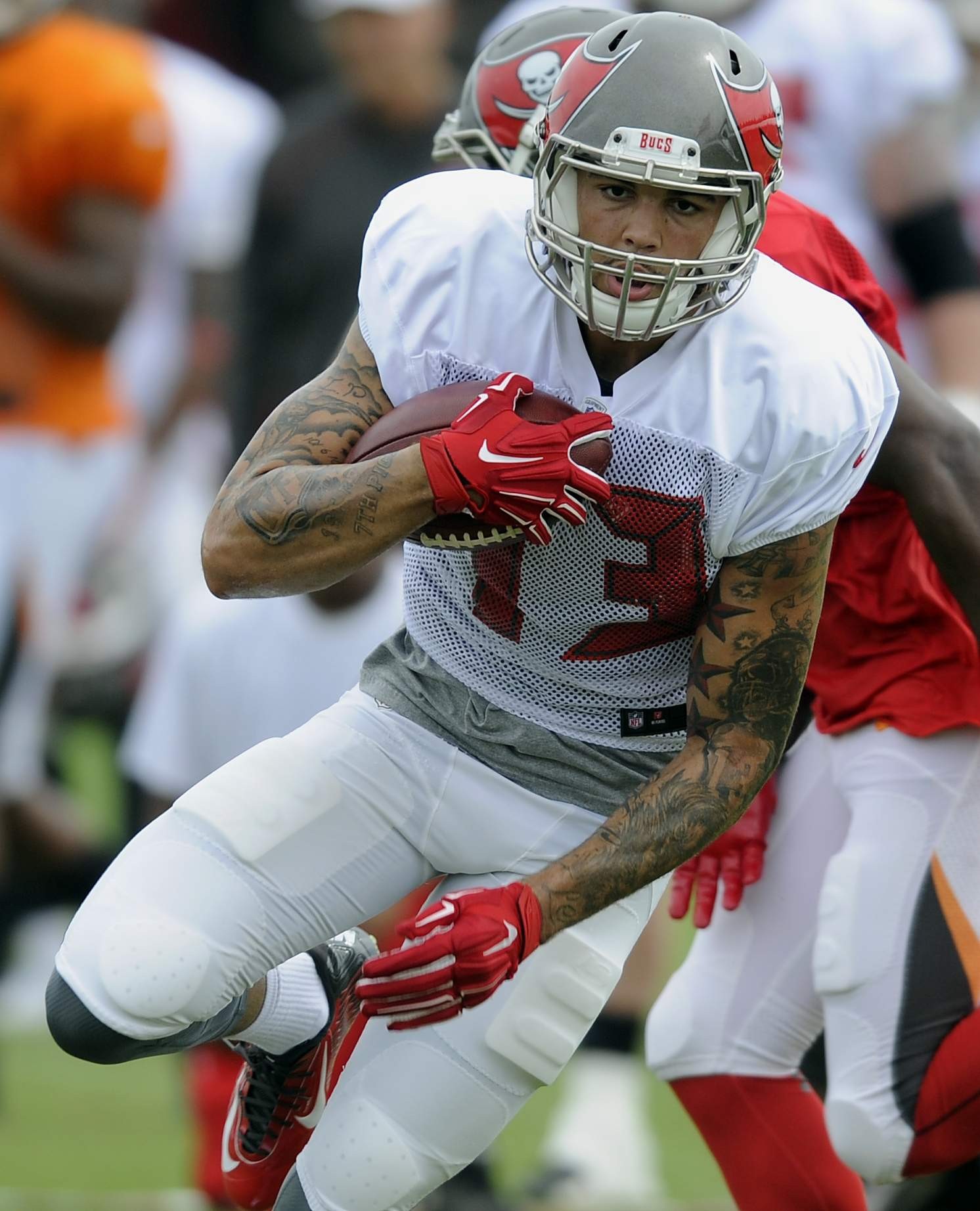 Bucs' Mike Evans says he could play this week but better to rest