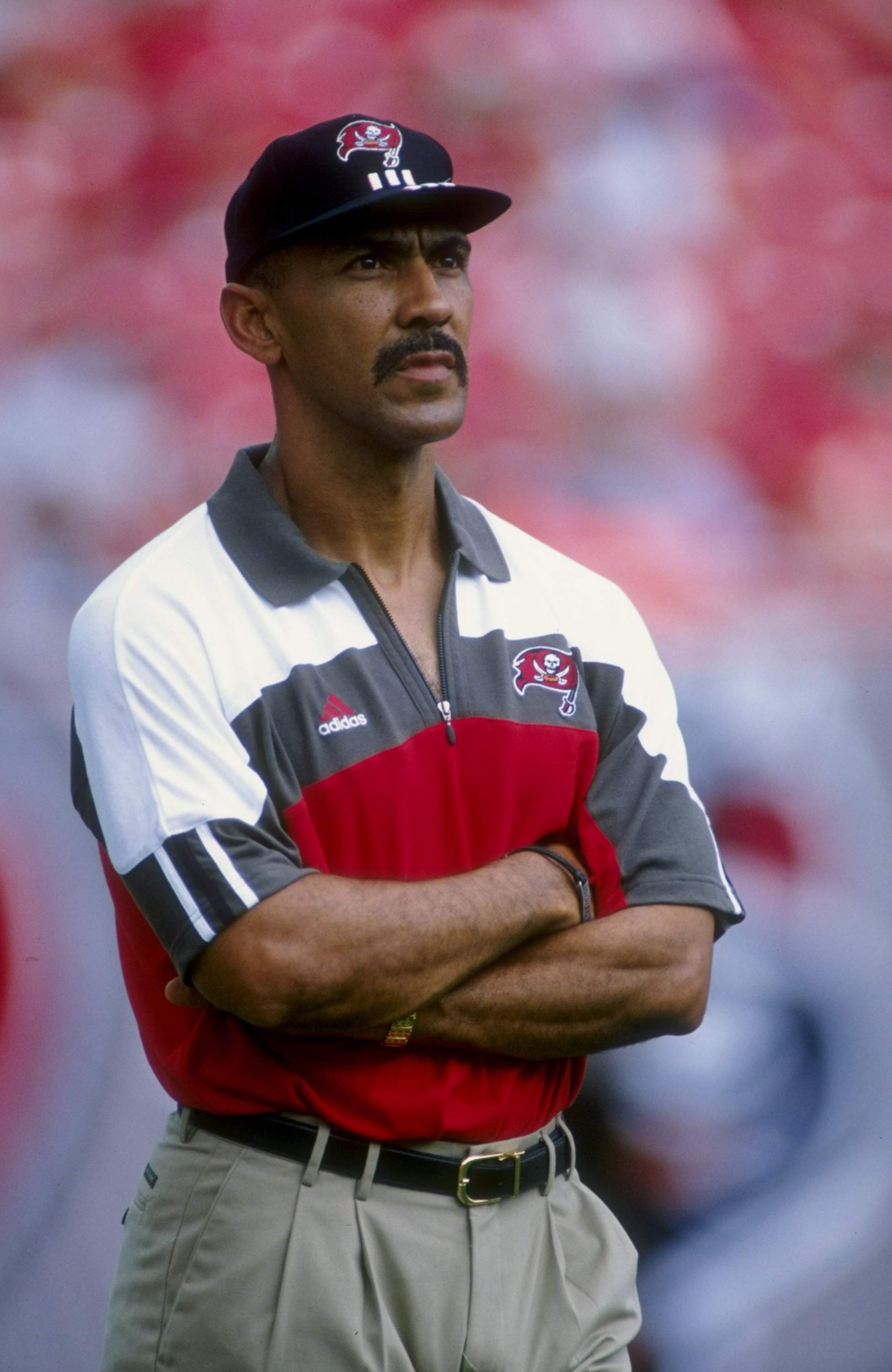 Ex Bucs Dungy Lynch Among Finalists For Pro Football Hall Of Fame 9174