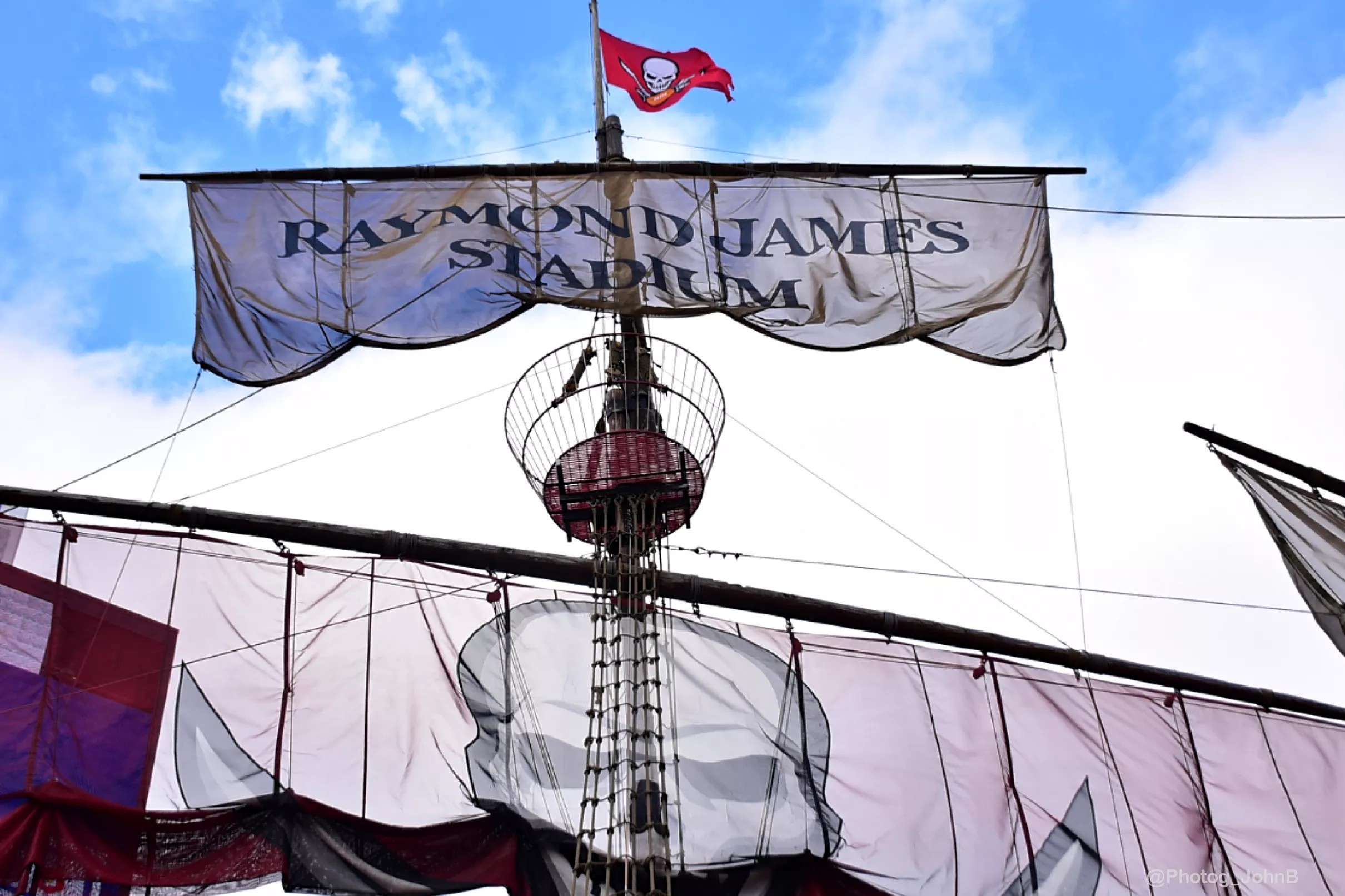 The Crow’s Nest History, unimpressed rookies, and Winston dominates