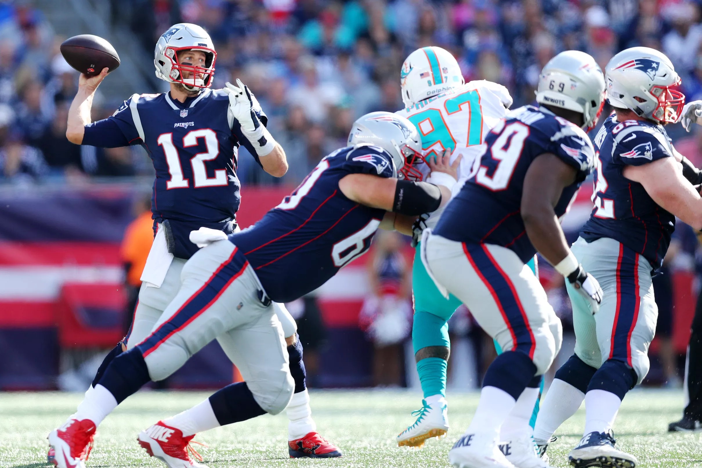 Week 14 Patriots vs Dolphins Pregame show, game details, early games
