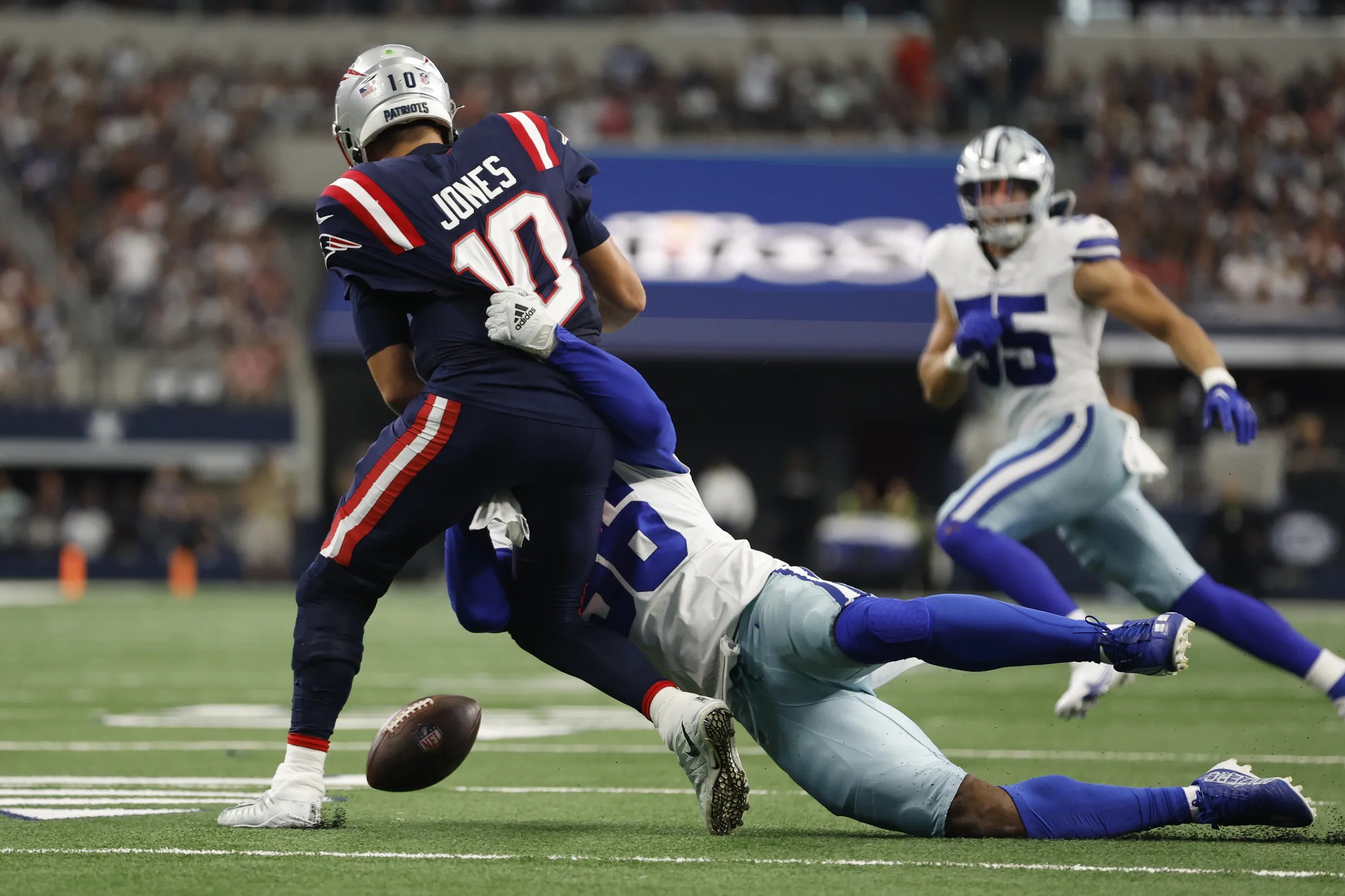 FINAL: Dallas Cowboys Bludgeon New England Patriots 38-3 - Sports  Illustrated New England Patriots News, Analysis and More