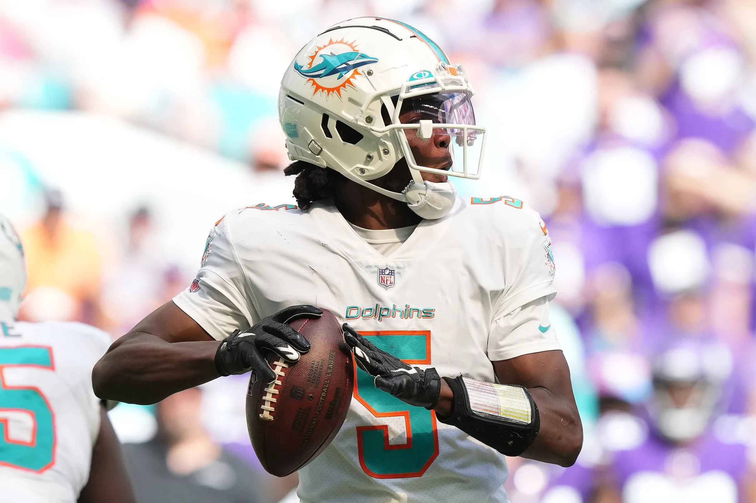 Miami Dolphins News 10/5/22: How Will Teddy Bridgewater Perform As The  Dolphins Starter? - The Phinsider