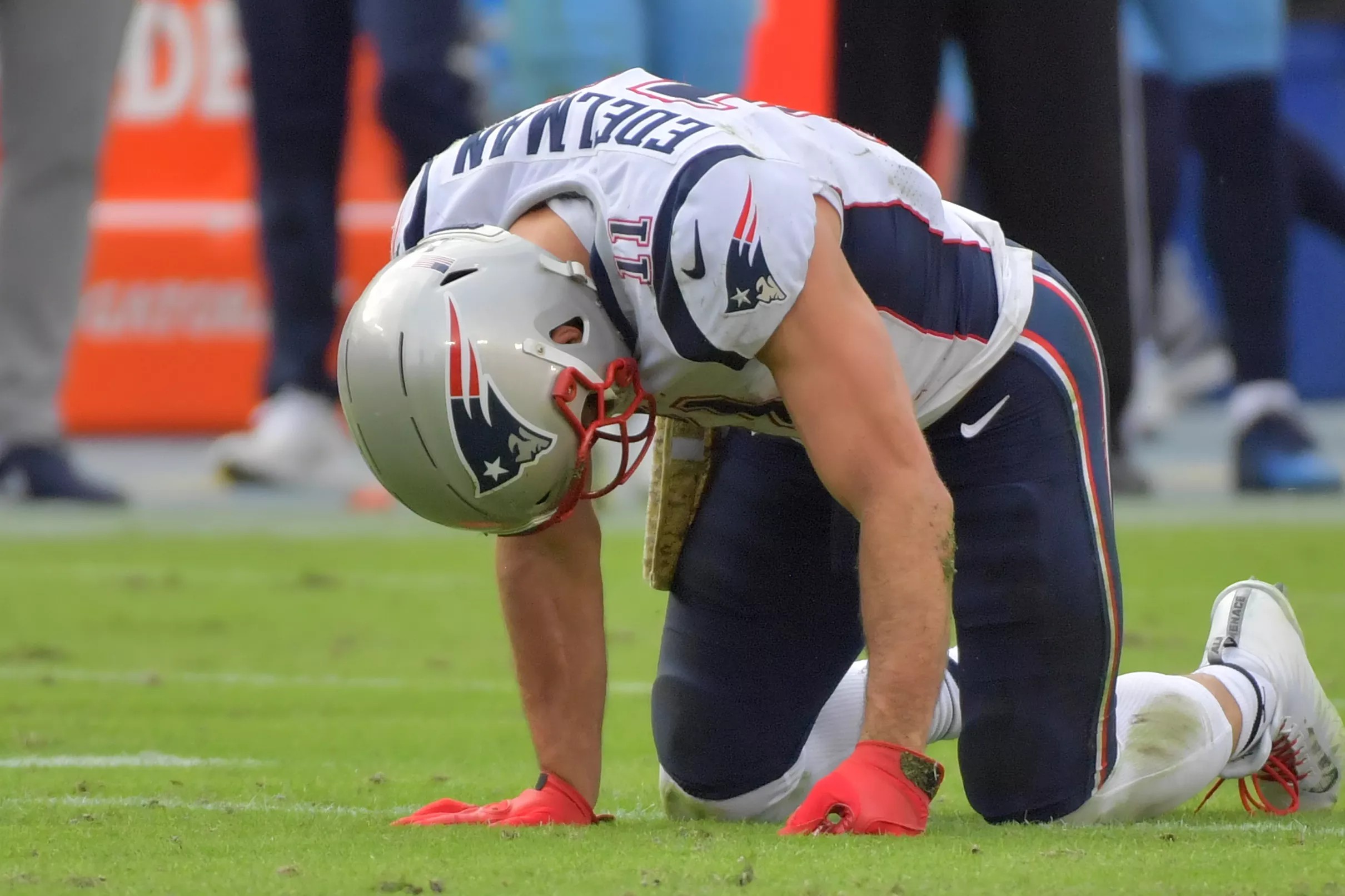 injury-update-patriots-wide-receiver-julian-edelman-s-ankle-injury-is-not-considered-serious