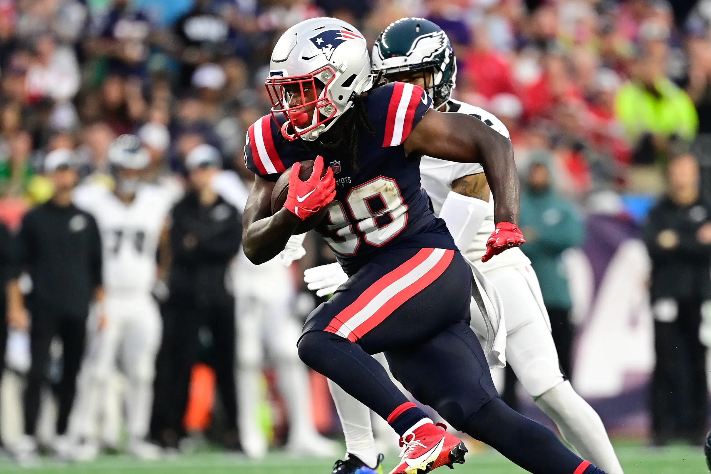 Rhamondre Stevenson rushing yards among best prop bets for  Patriots-Dolphins on 'Sunday Night Football'