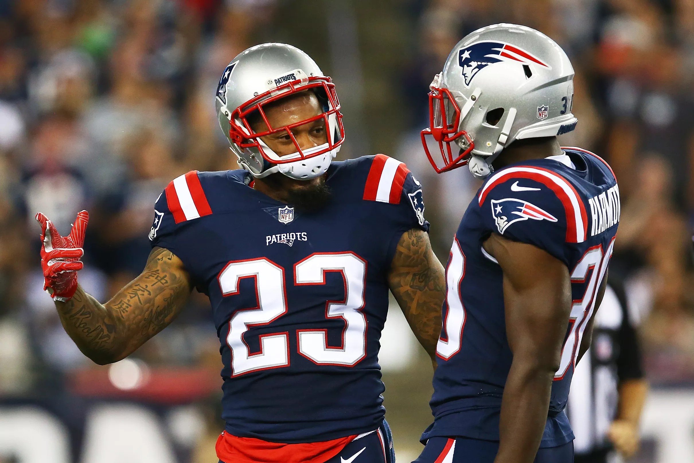 Teammates show their support for Patriots safety Patrick Chung in light