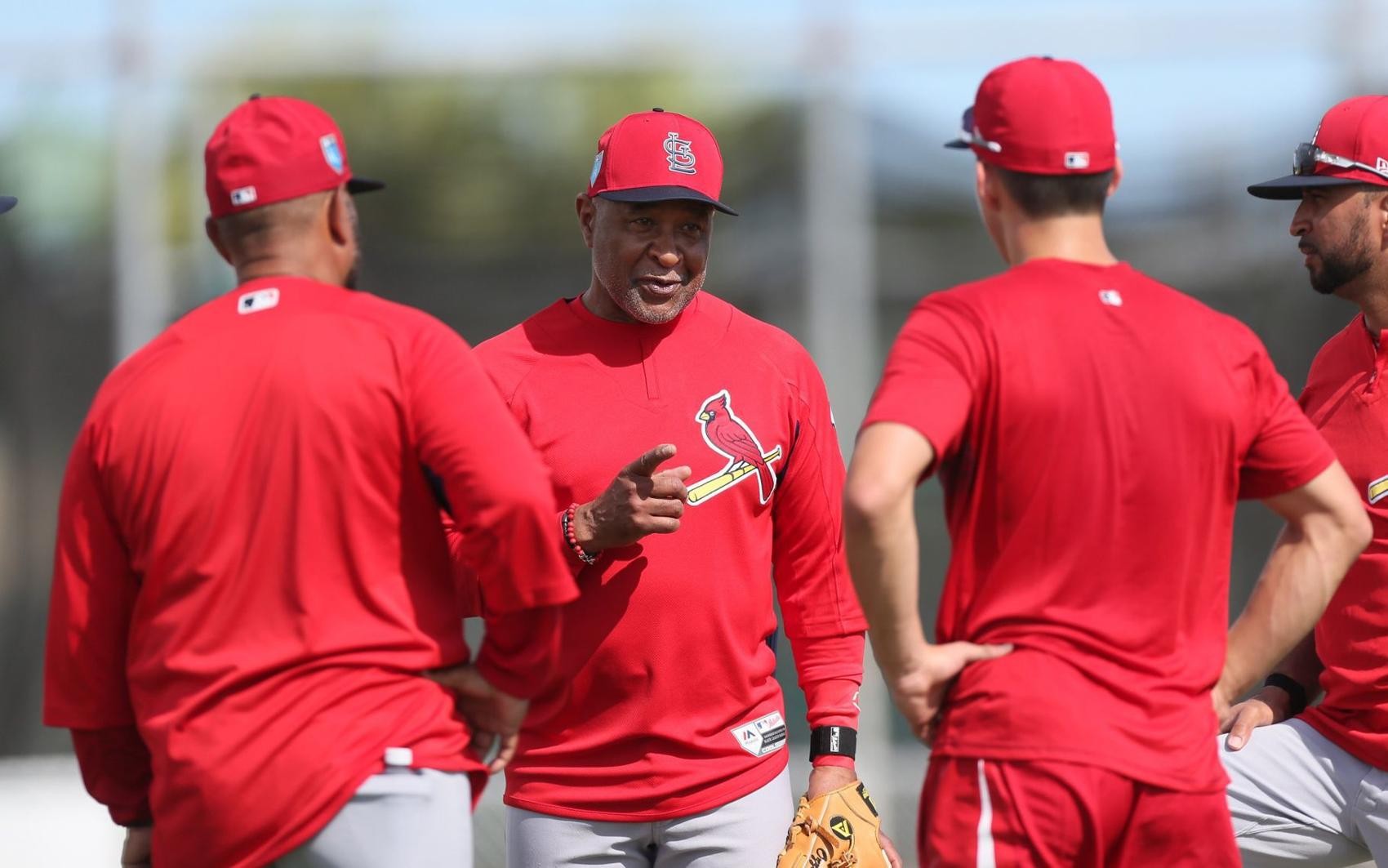 Oquendo can see five Gold Gloves in Cards' immediate future