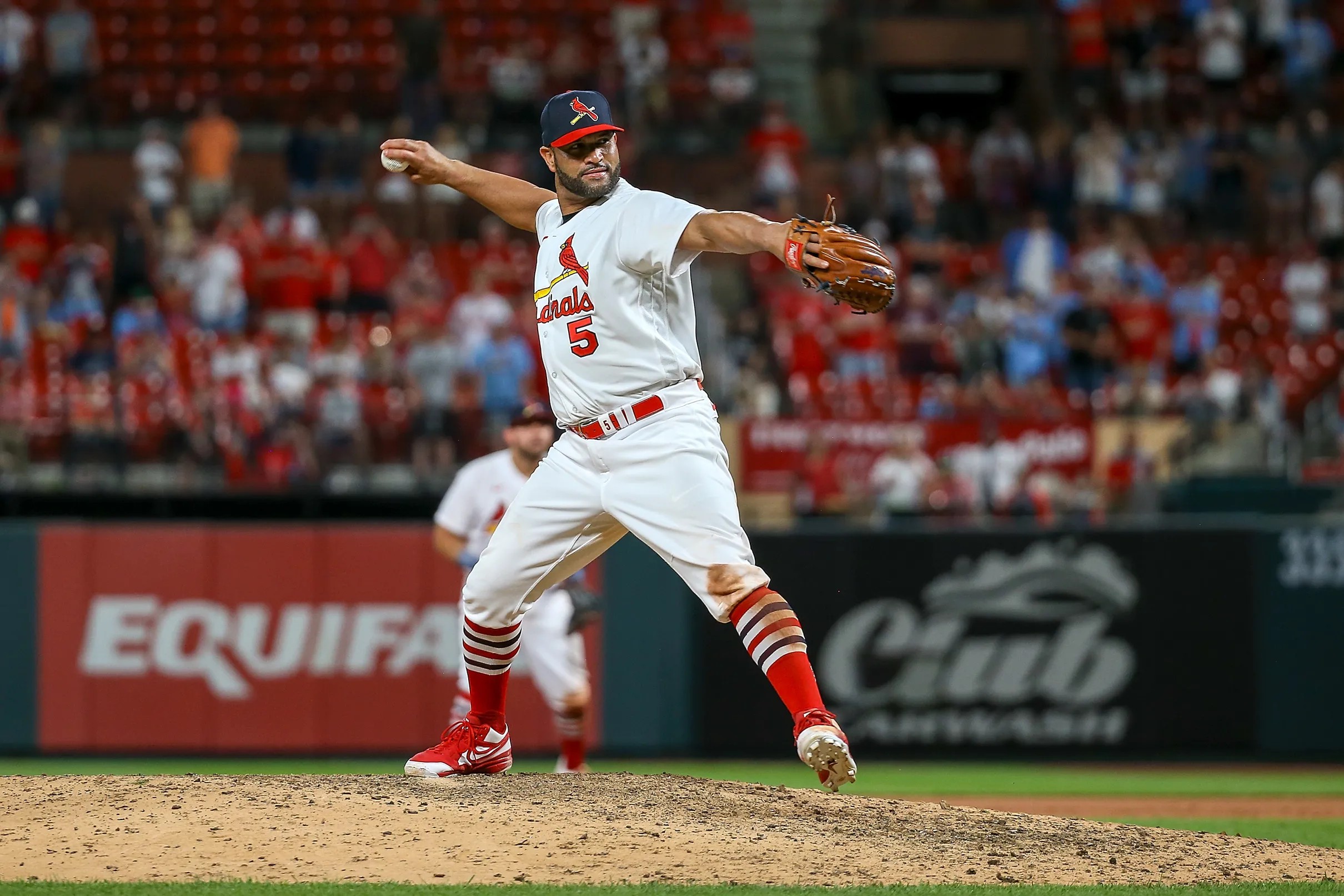 Will Adam Wainwright pitch again? - Viva El Birdos