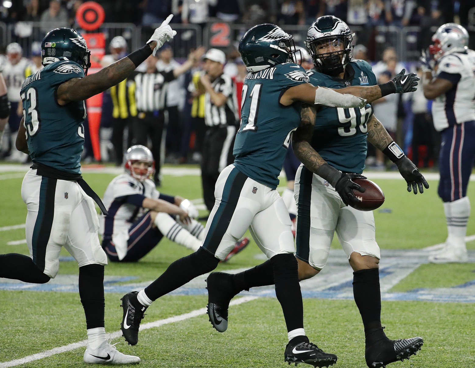 Foles, not Brady, hero as Eagles beat Patriots for first Super Bowl title