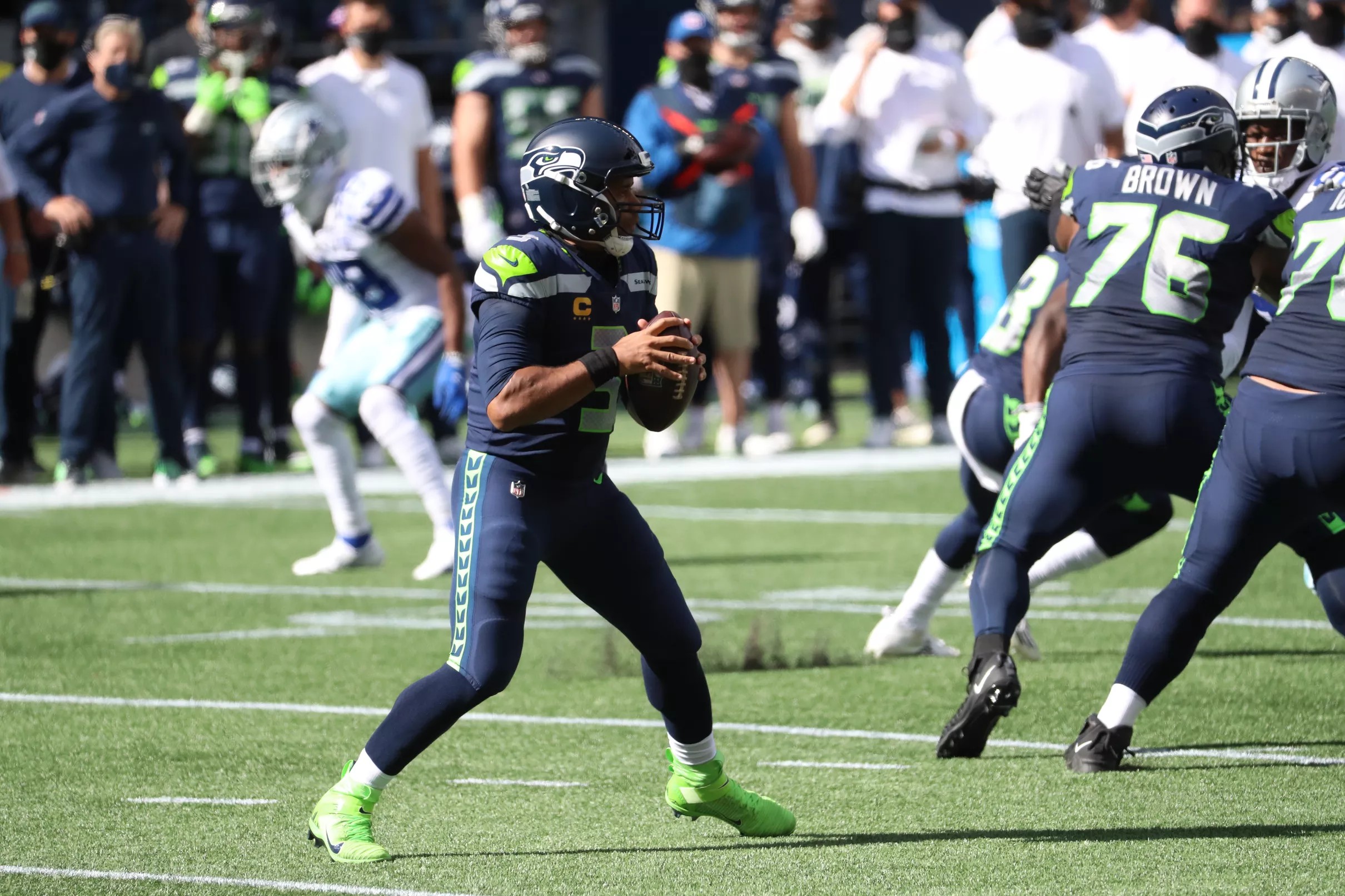 Seahawks Undefeated Letting Russell Wilson Throw At Highest Rate In The ...