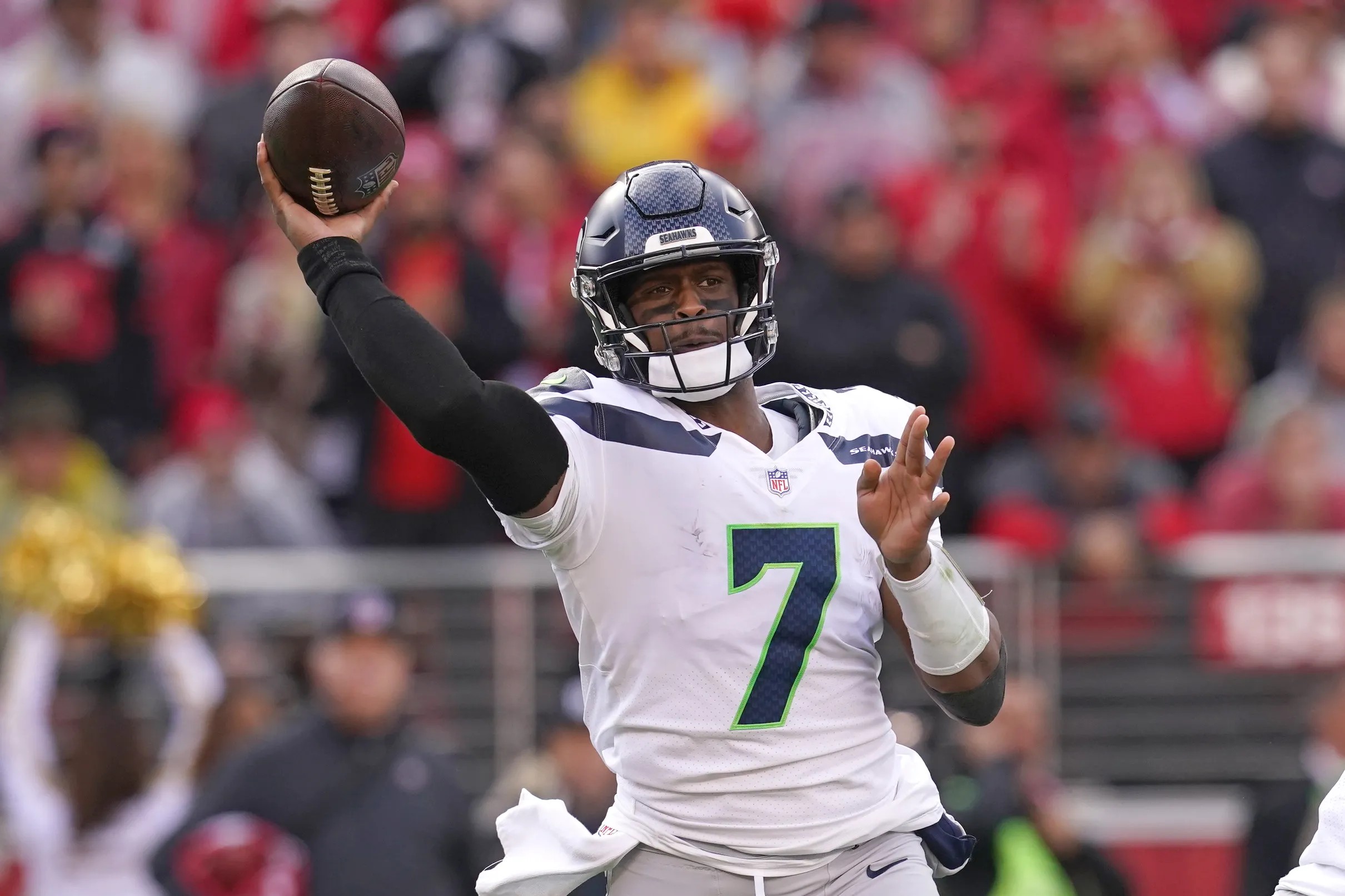 How Seahawks using franchise tag on Geno Smith gives him the leverage -  Field Gulls