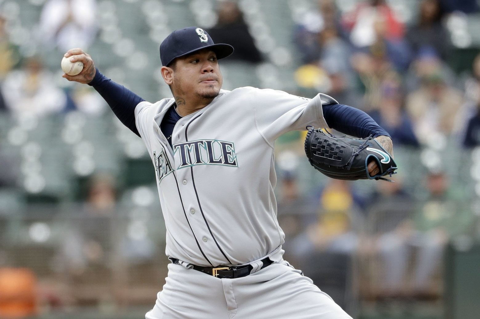 Mariners snap their win streak with a 43 defeat to Oakland