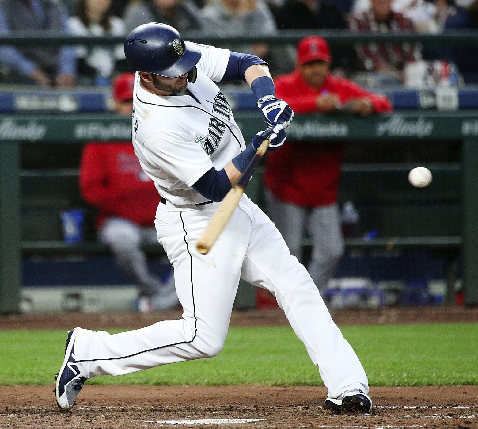 Mitch Haniger hosts kids from Seattle Children's Hospital, then belts two  homers in Mariners' win