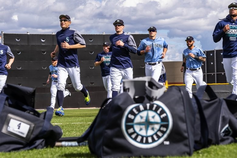 Sights and sounds from the Mariners’ first fullsquad workout of spring