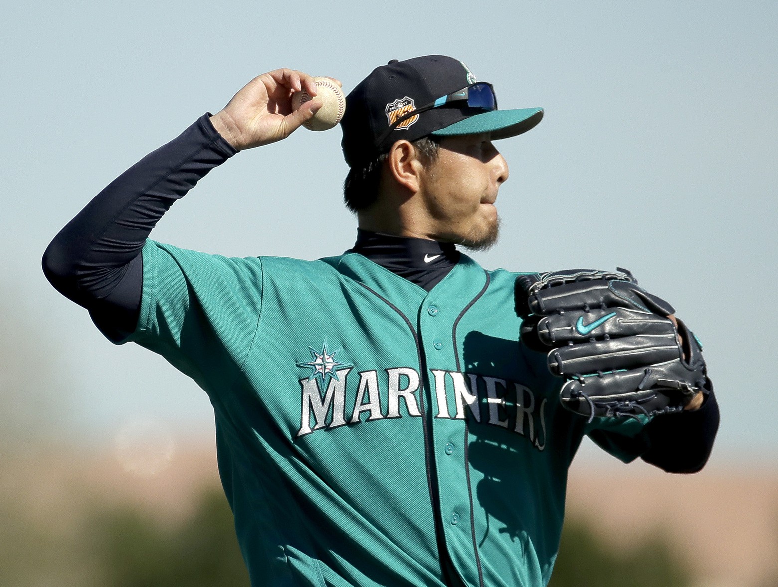 Mariners extend 22 nonroster invitations to their big league spring