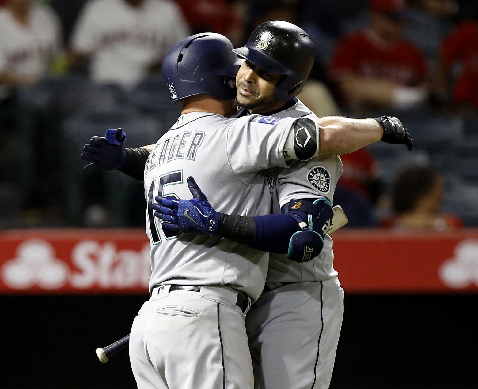 The Sports Report: Dodgers' Close Call: Nl West Lead In Jeopardy After Angels Defeat - j94i644