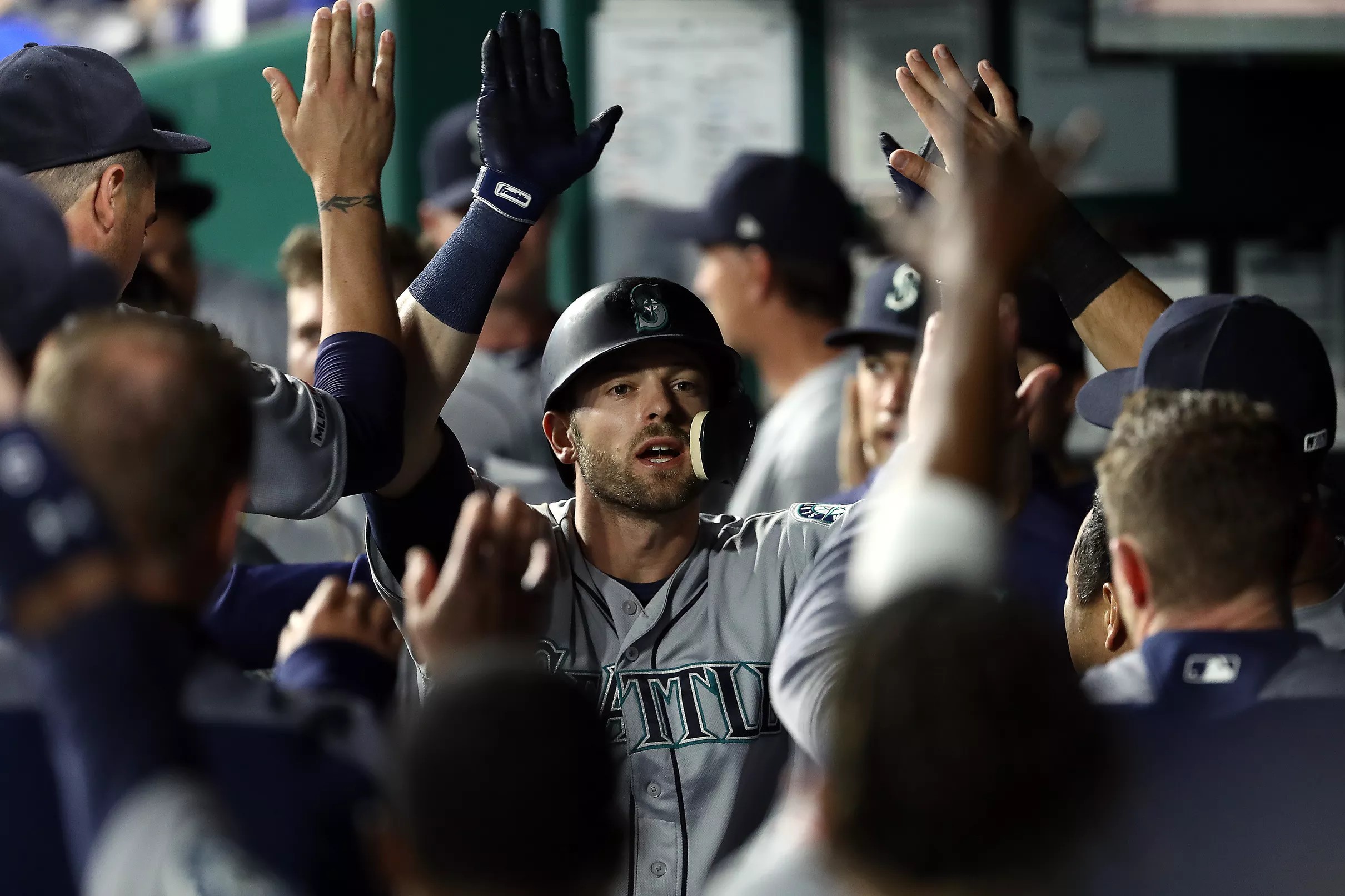 Mariners fans remain confident in direction of the team, polls show