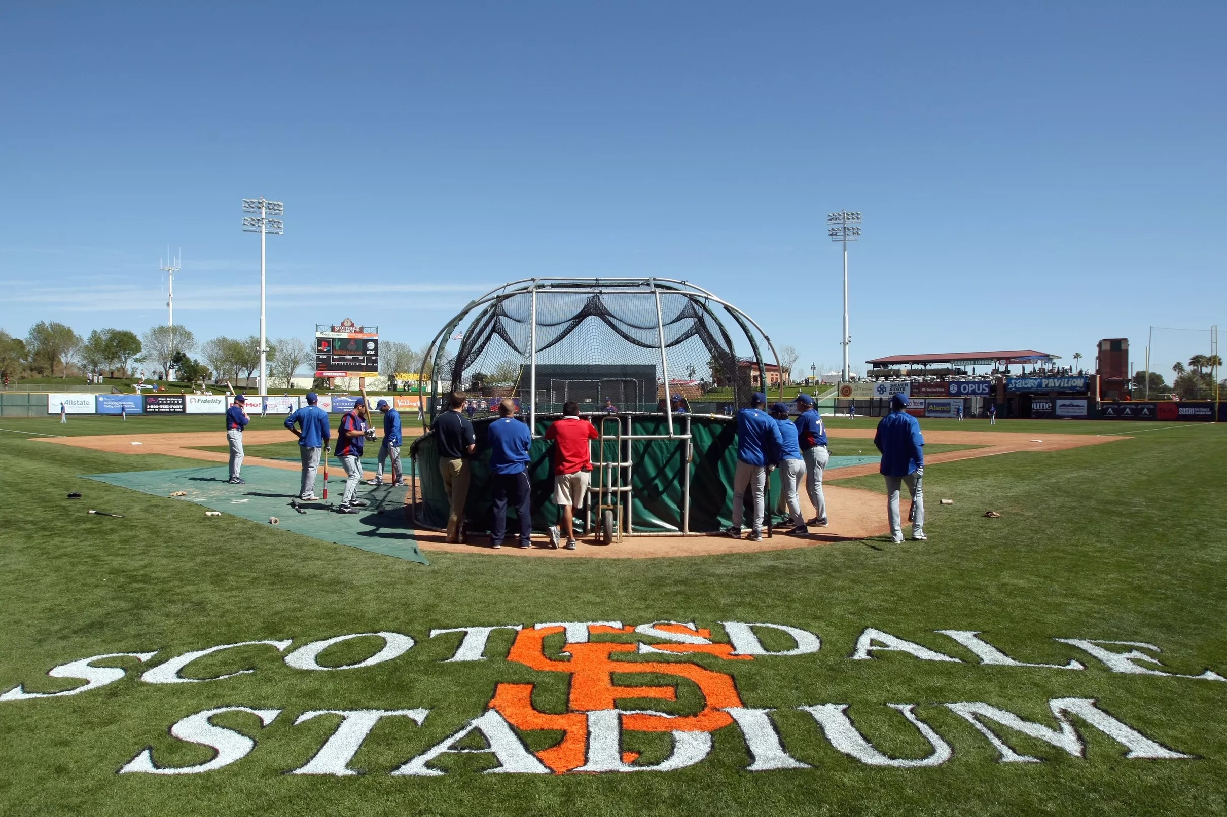 Giants Win With Dingers, Somehow Are Playing .500 Baseball