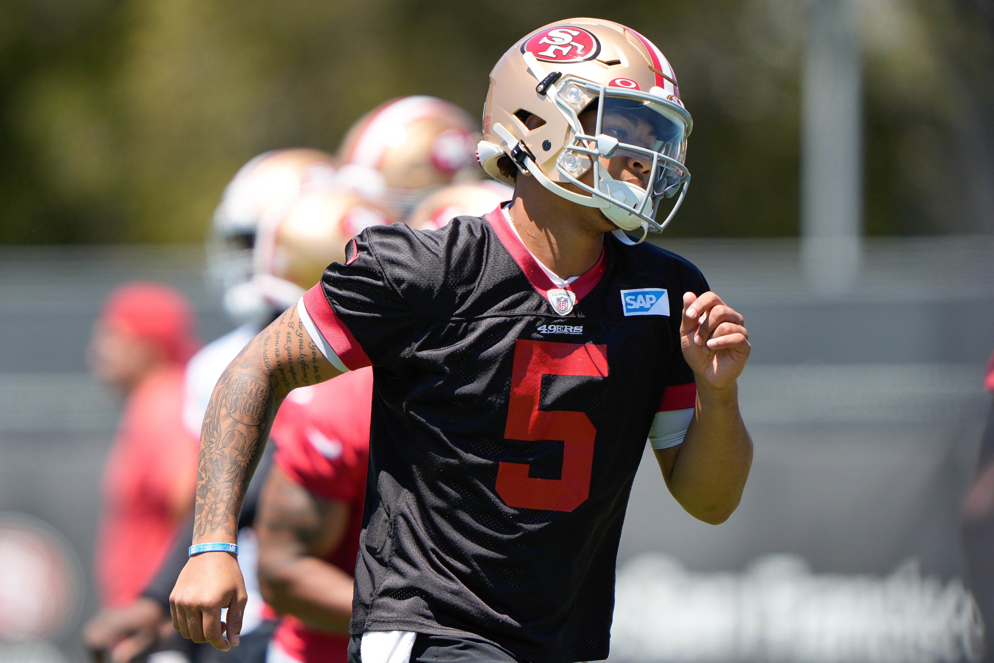 49ers-roster-5-players-impressing-early-during-2021-otas