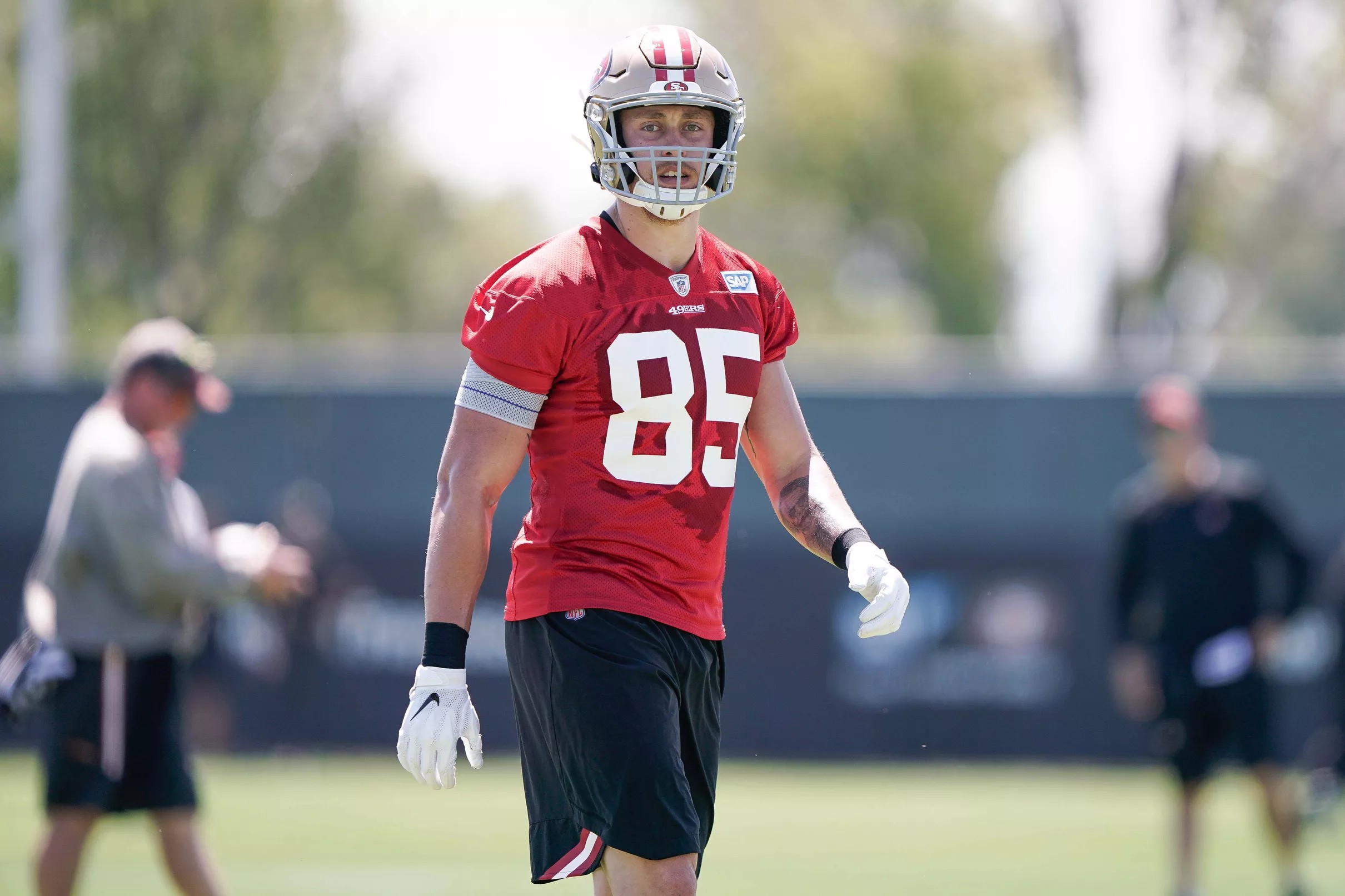Looking at what a potential contract extension for George Kittle could