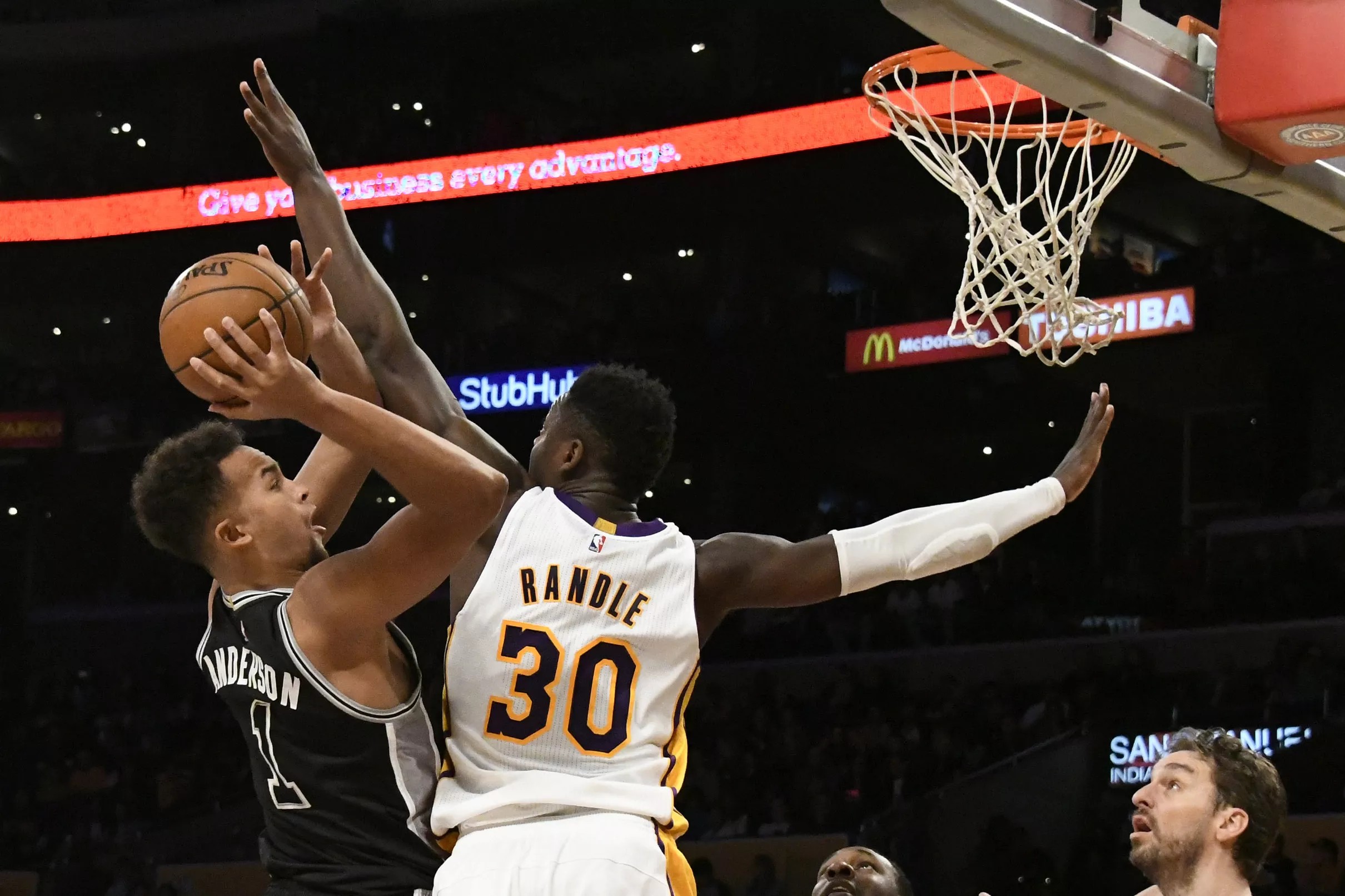 Game Preview San Antonio Spurs At Los Angeles Lakers