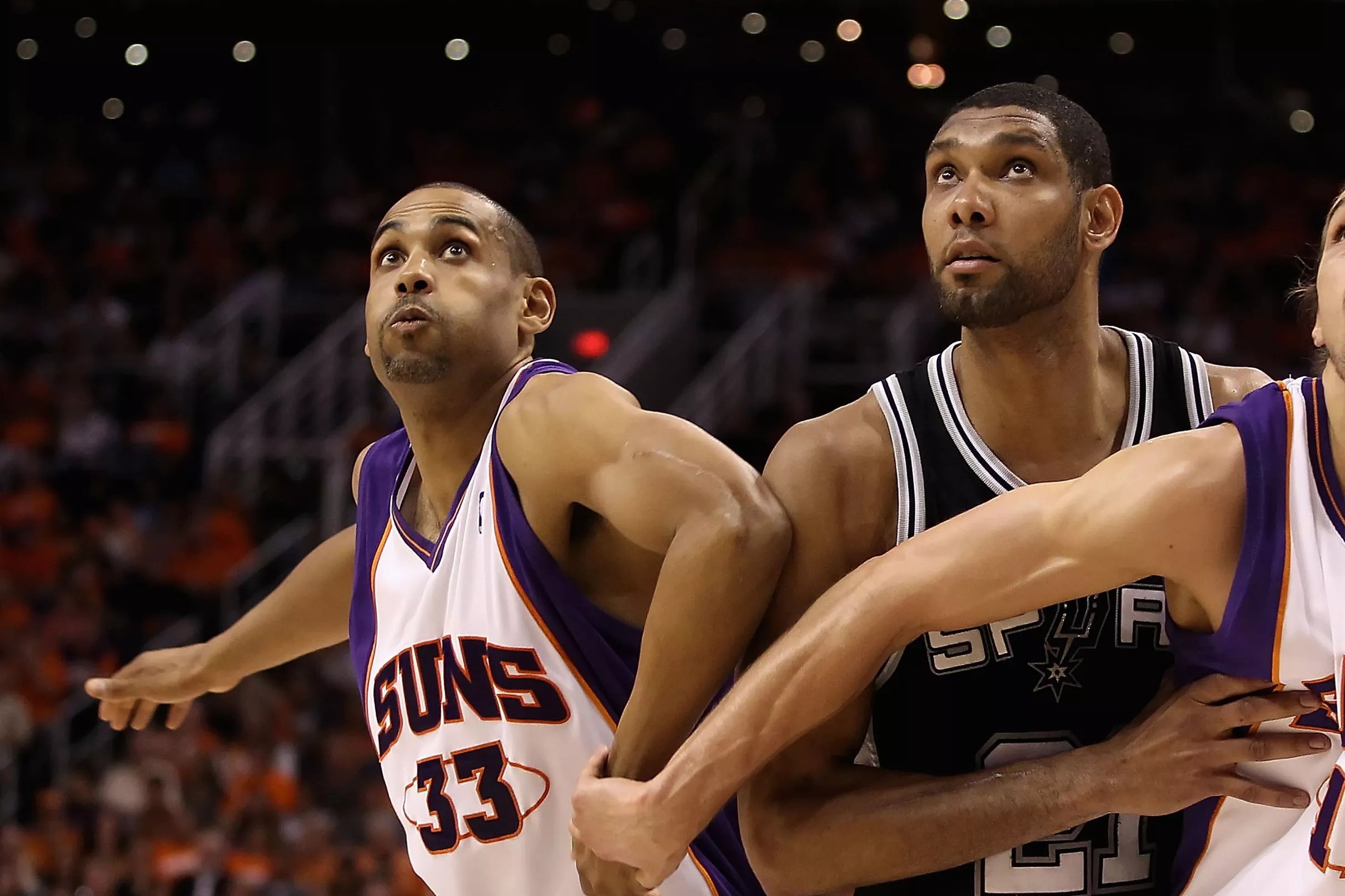 One of the main crossroads for the San Antonio Spurs franchise was the deci...