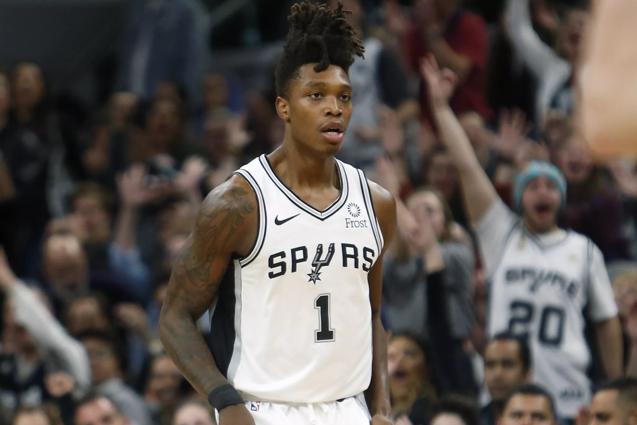 Lonnie Walker finally makes his Spurs debut
