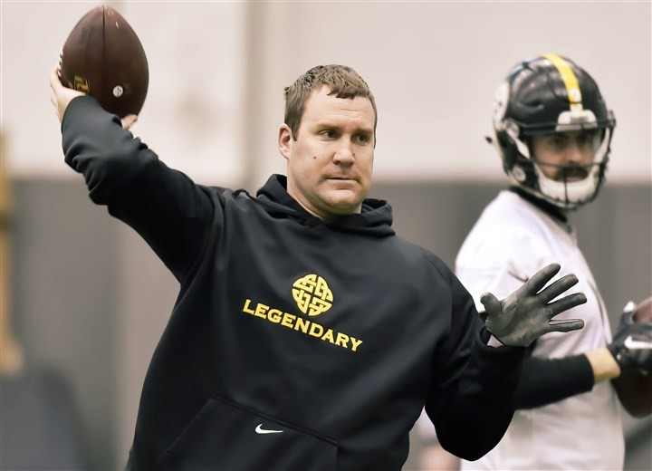 Ben Roethlisberger's hometown of Findlay, Ohio, critical of Steelers'  sideline no-show