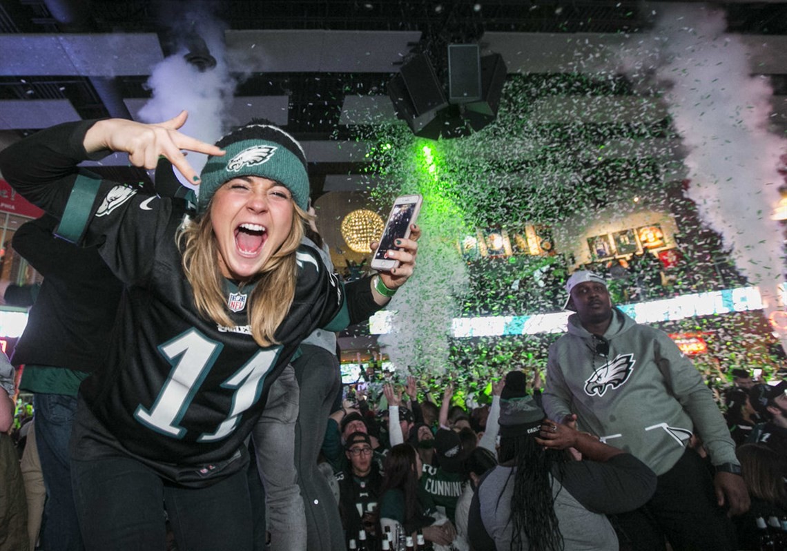 eagles fans celebrate super bowl win