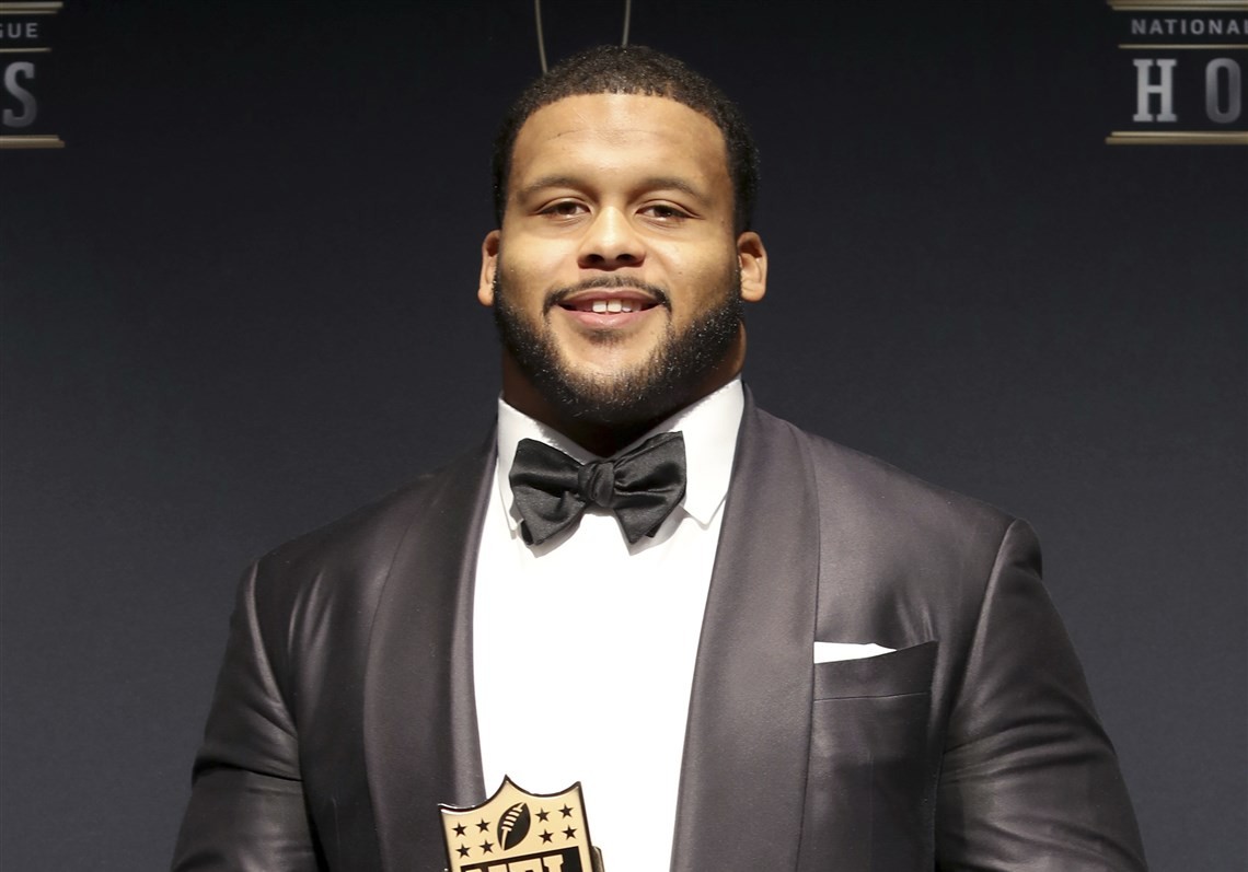 Pitt's Aaron Donald named NFL defensive player of the year