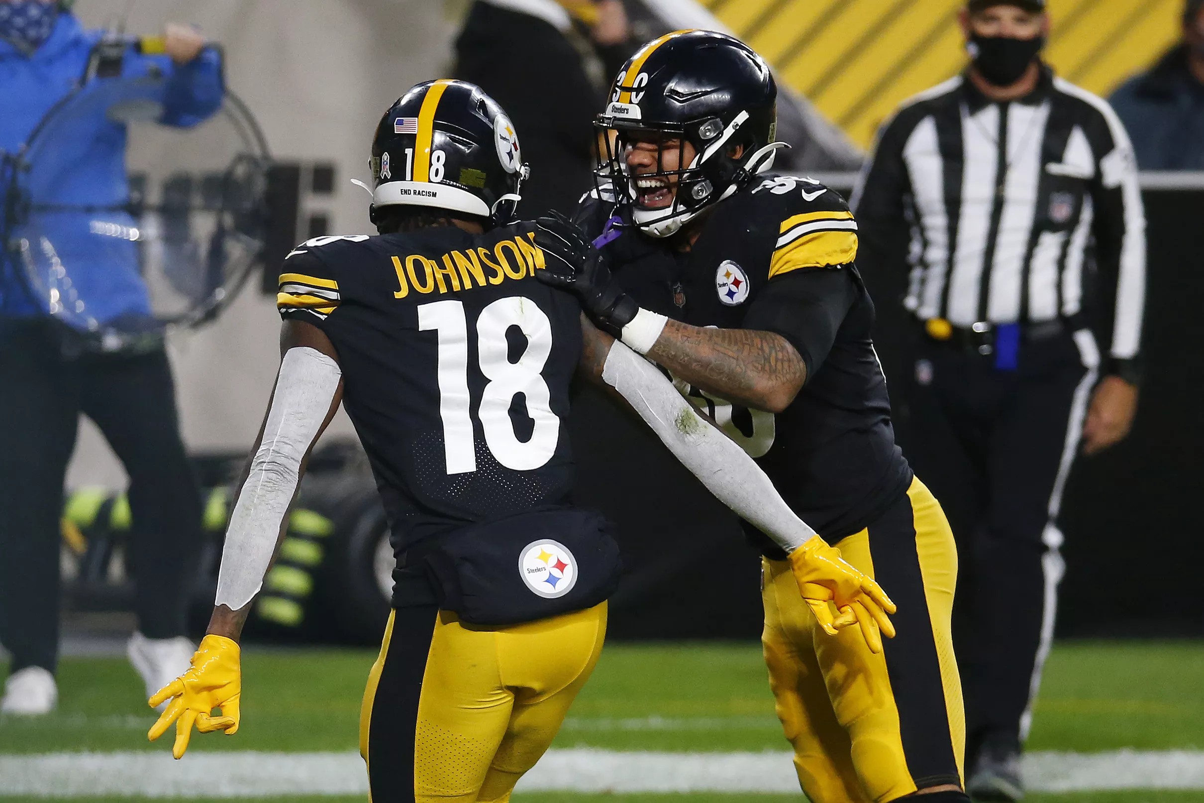 Steelers players take to social media to talk about their win over the