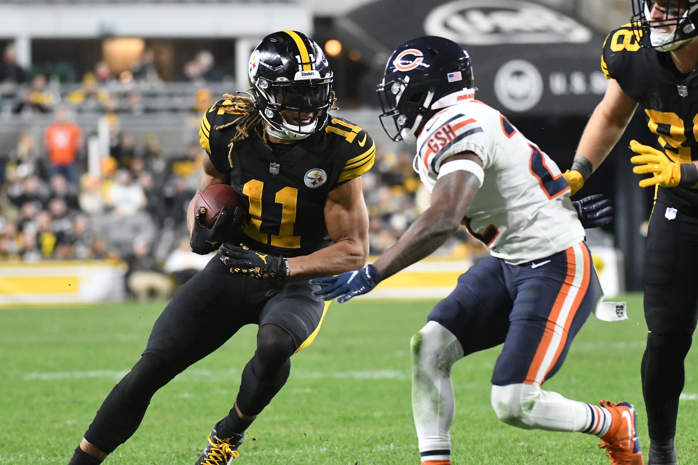 Chase Claypool injury headlines list of Steelers injuries heading into