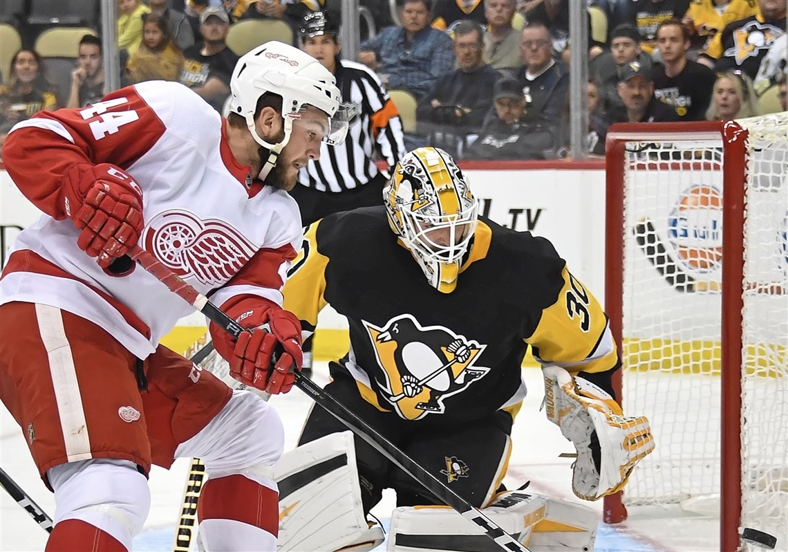 Adam Johnson scores two goals in his Penguins preseason debut