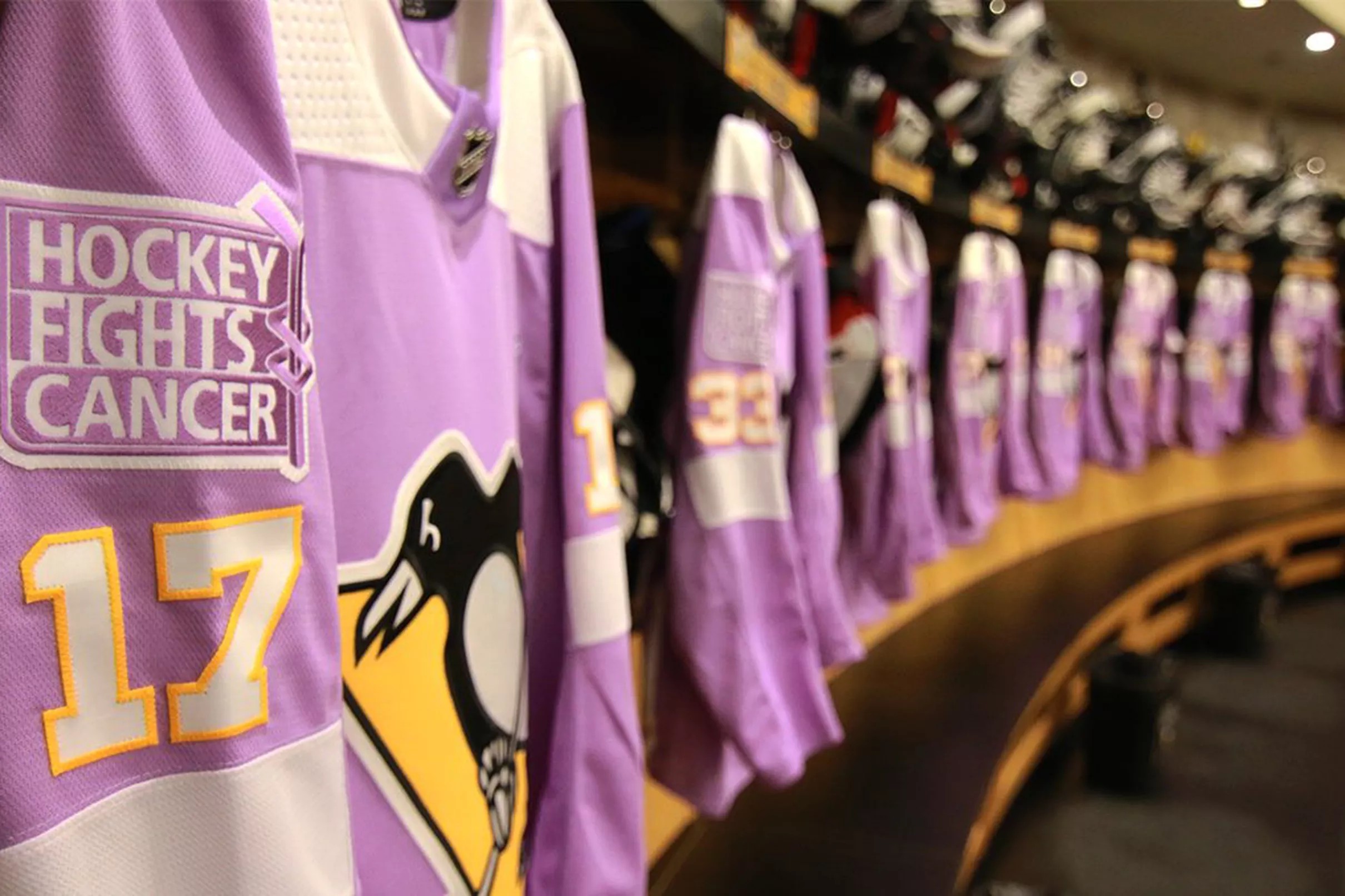 The Penguins took part in ‘Hockey Fights Cancer’ night last night