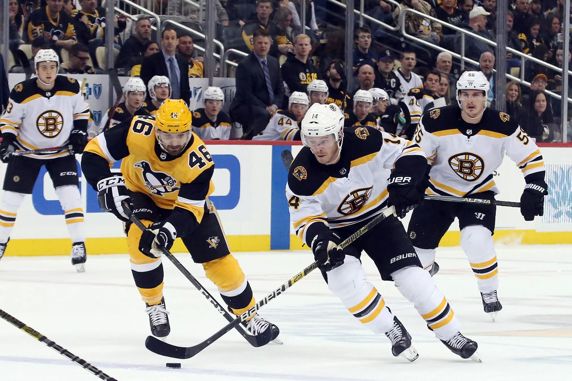 Penguins vs. Bruins Highlights Zach AstonReese’s 3 point night helps