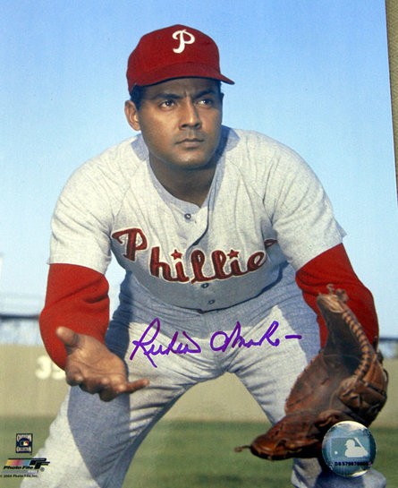 Ruben Amaro Sr., Infielder for Star-Crossed '64 Phillies, Dies at