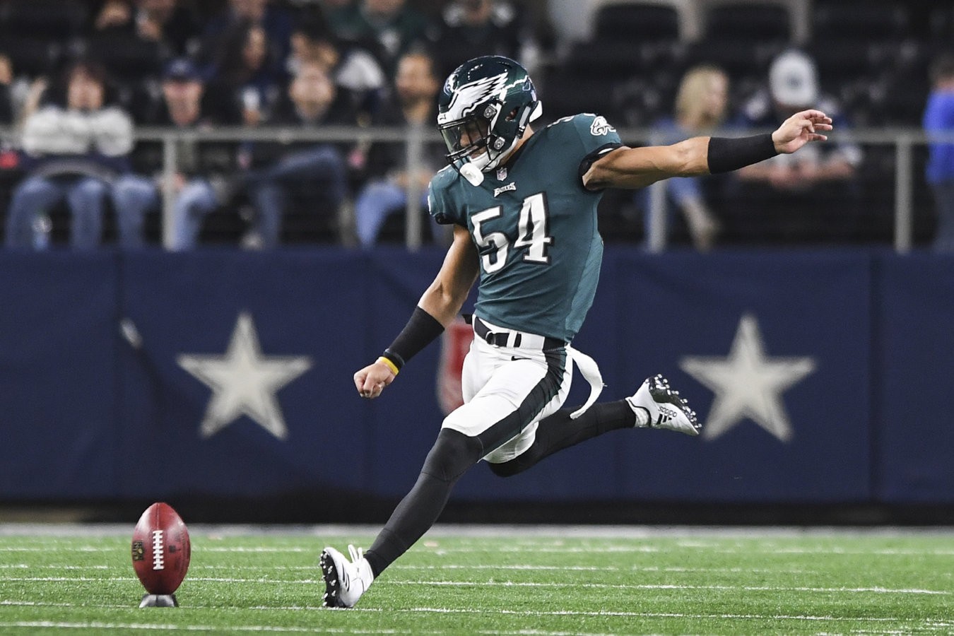 Eagles Linebacker Kamu Grugier-Hill And His Kicking Coach | Bob Ford